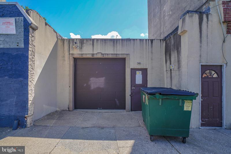FISHTOWN - Commercial Sale