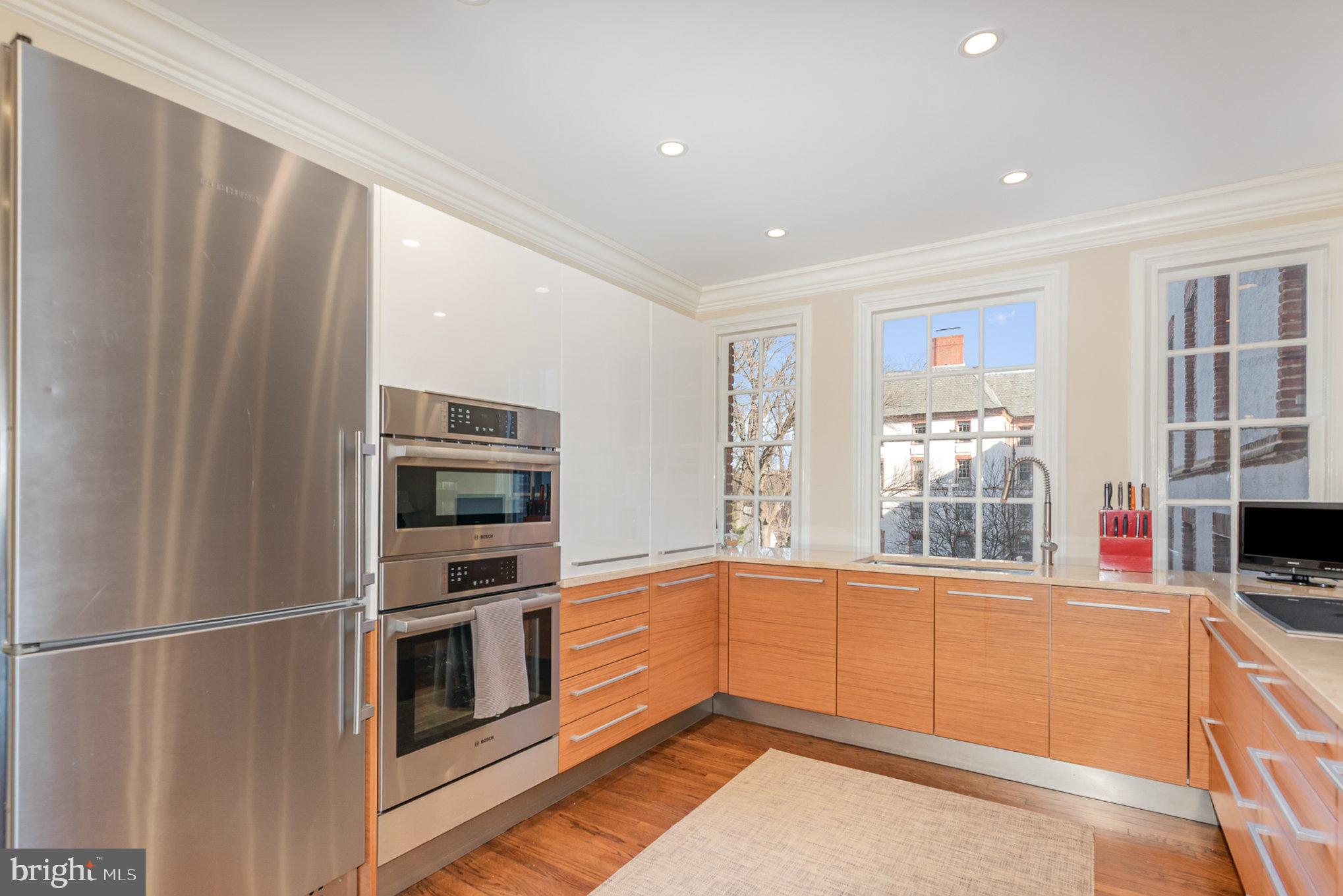 ROLAND PARK - Residential