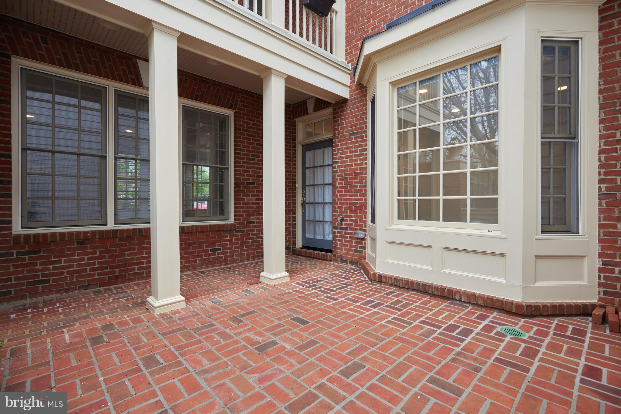 FALLSGROVE - Residential