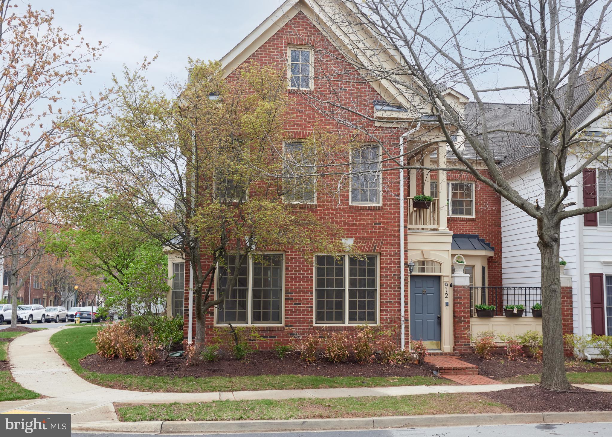 FALLSGROVE - Residential