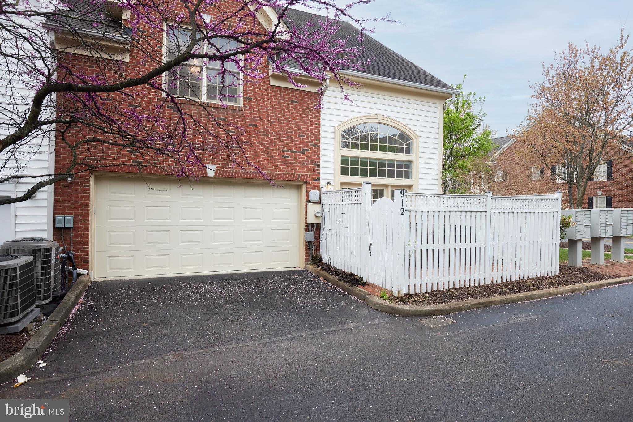 FALLSGROVE - Residential