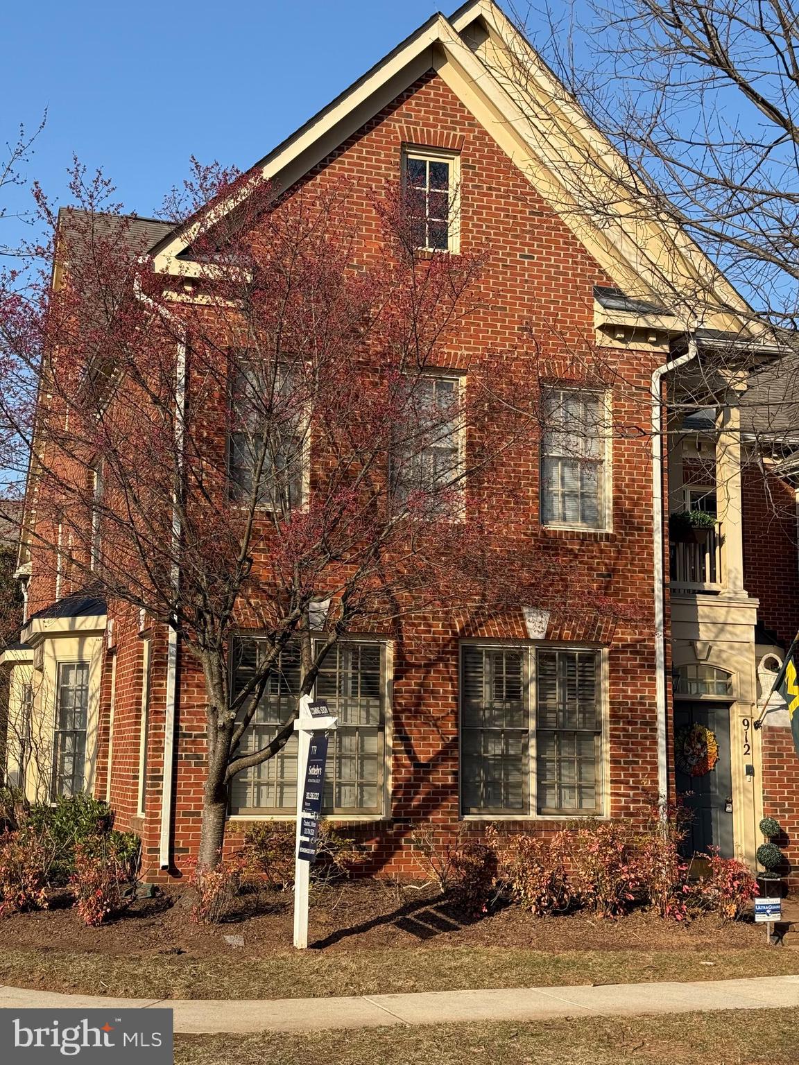 FALLSGROVE - Residential