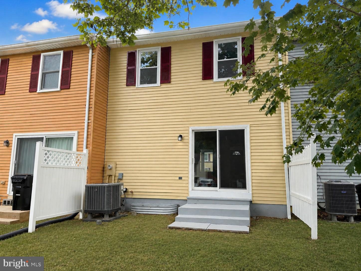 QUAIL MEADOWS TOWNHOUSES - Residential