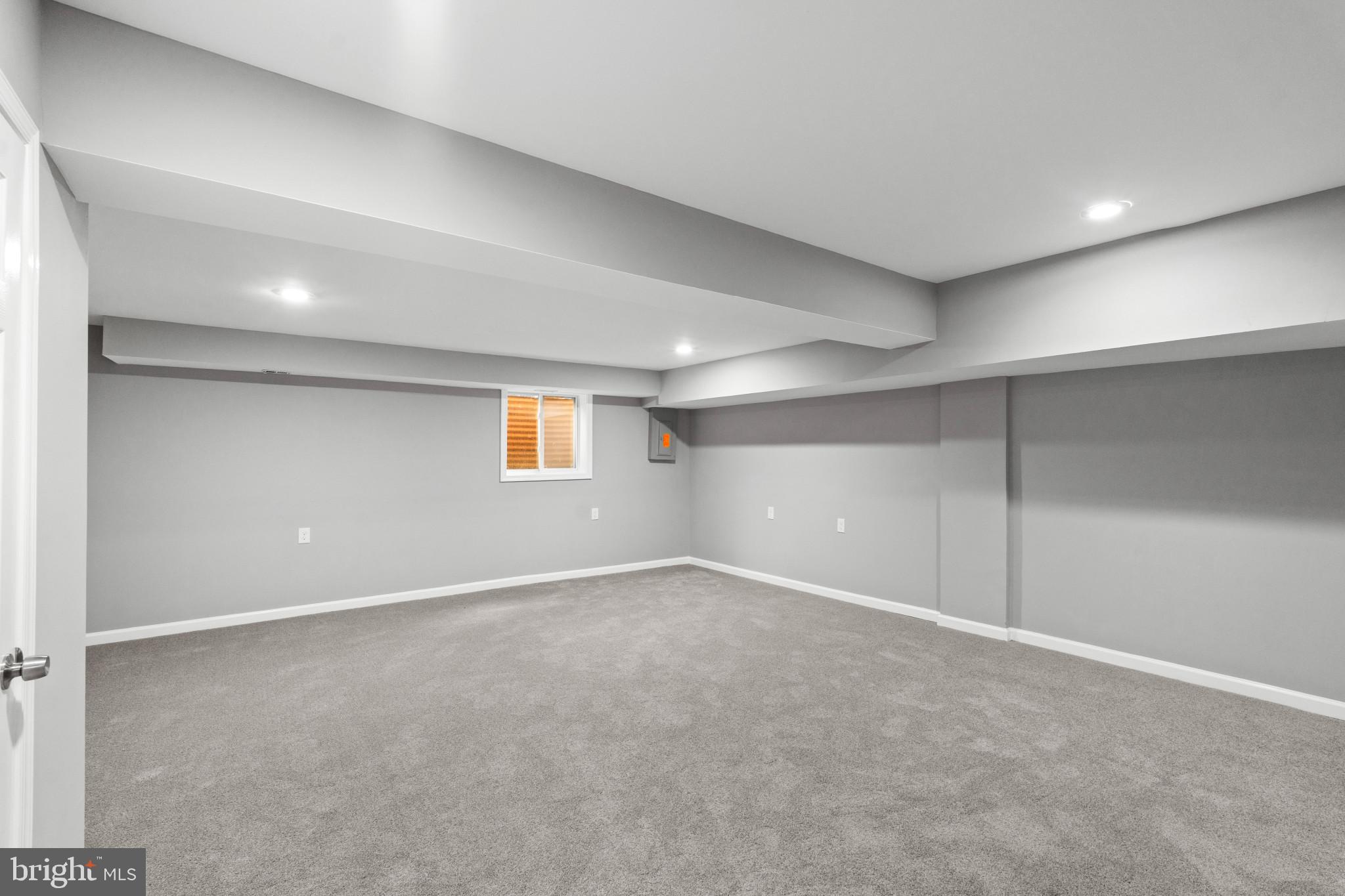 QUAIL MEADOWS TOWNHOUSES - Residential