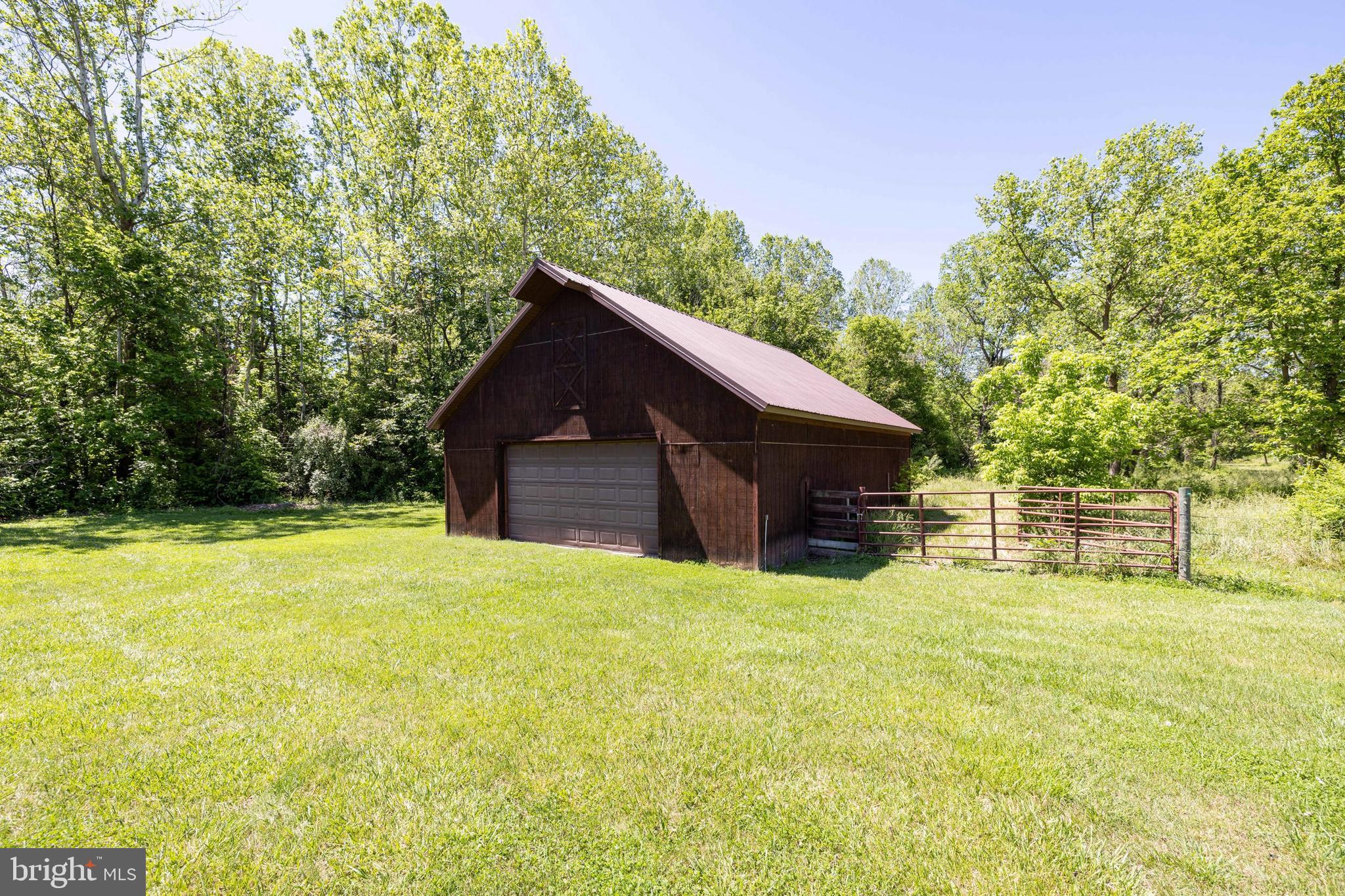 FORT LONG ESTATES - Residential