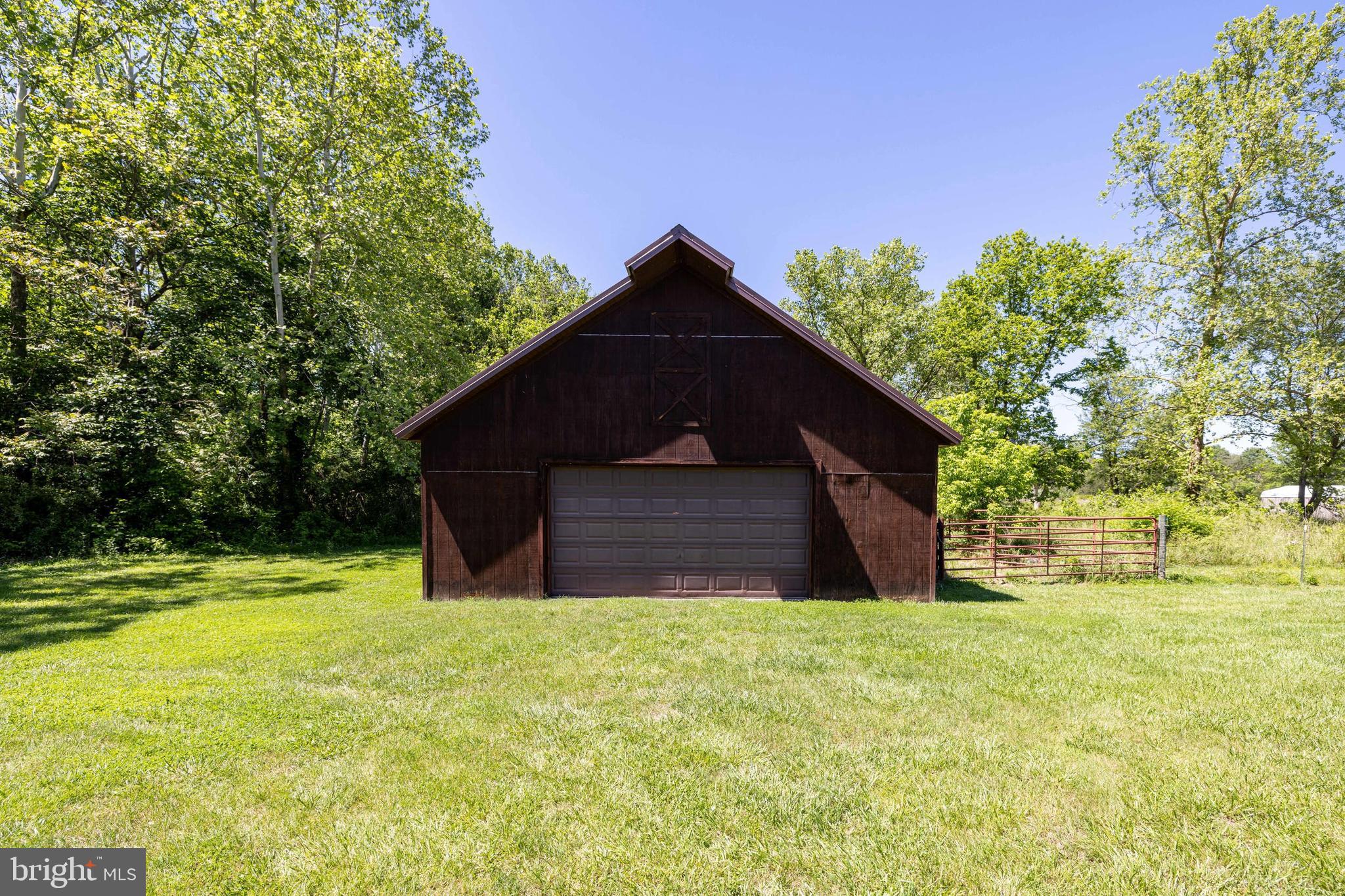 FORT LONG ESTATES - Residential
