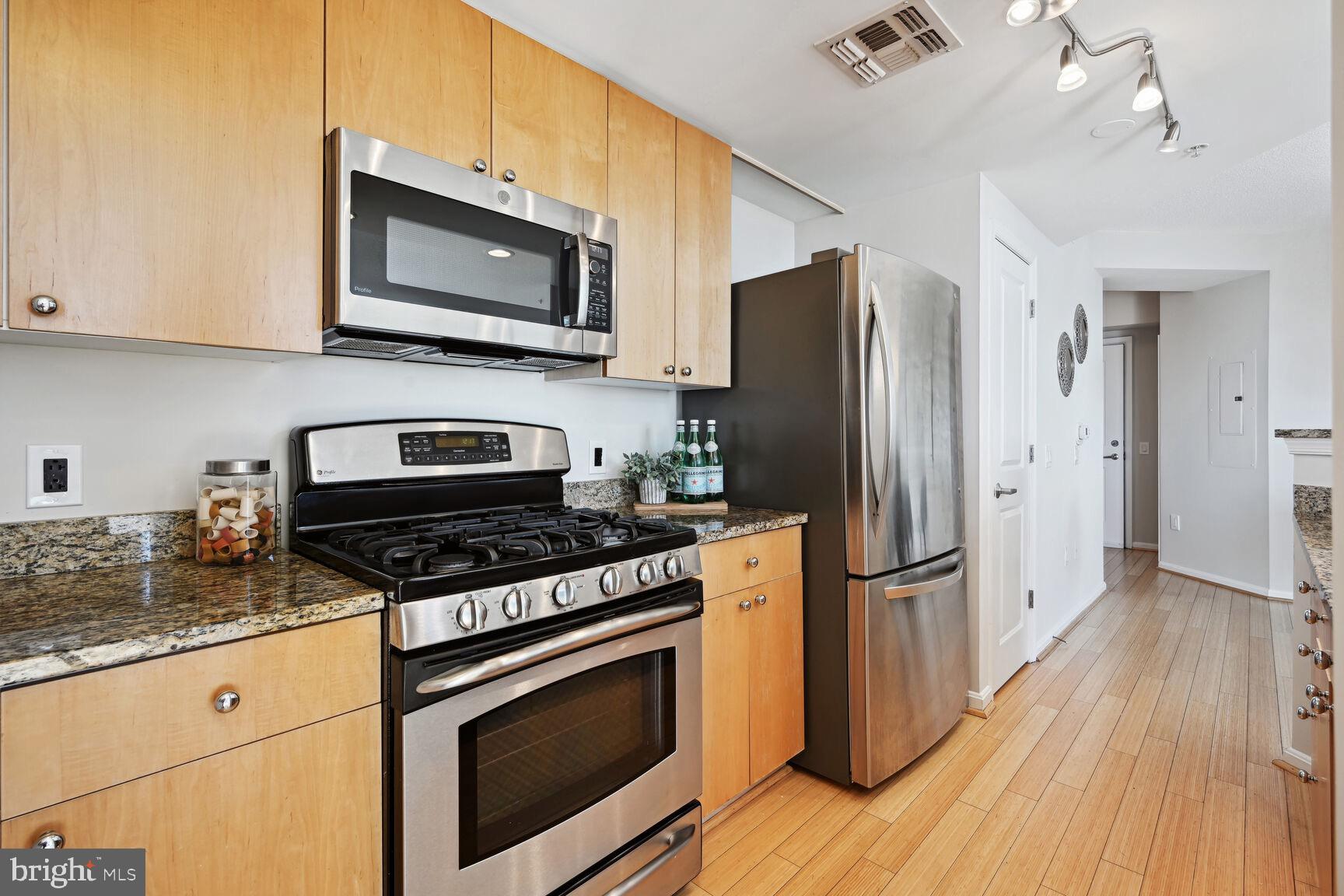 SILVER SPRING - Residential