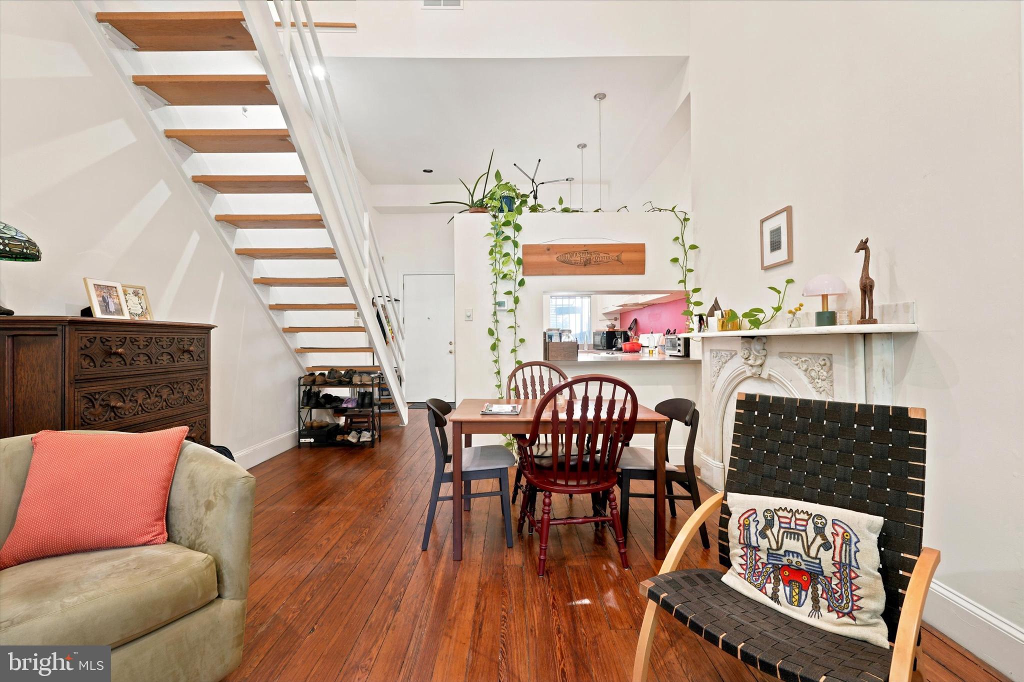 FAIRMOUNT - Residential Income