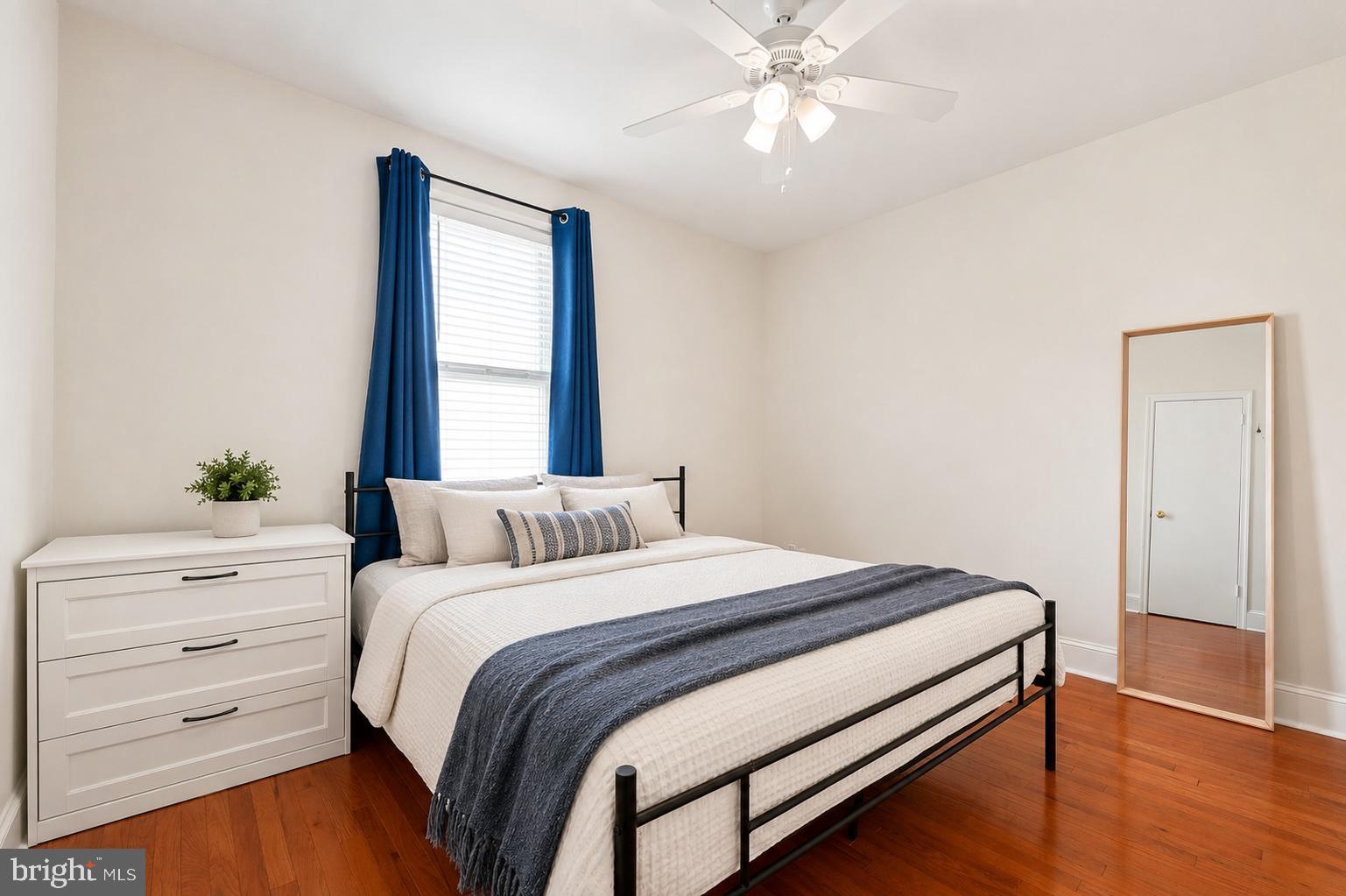 FAIRMOUNT - Residential Income
