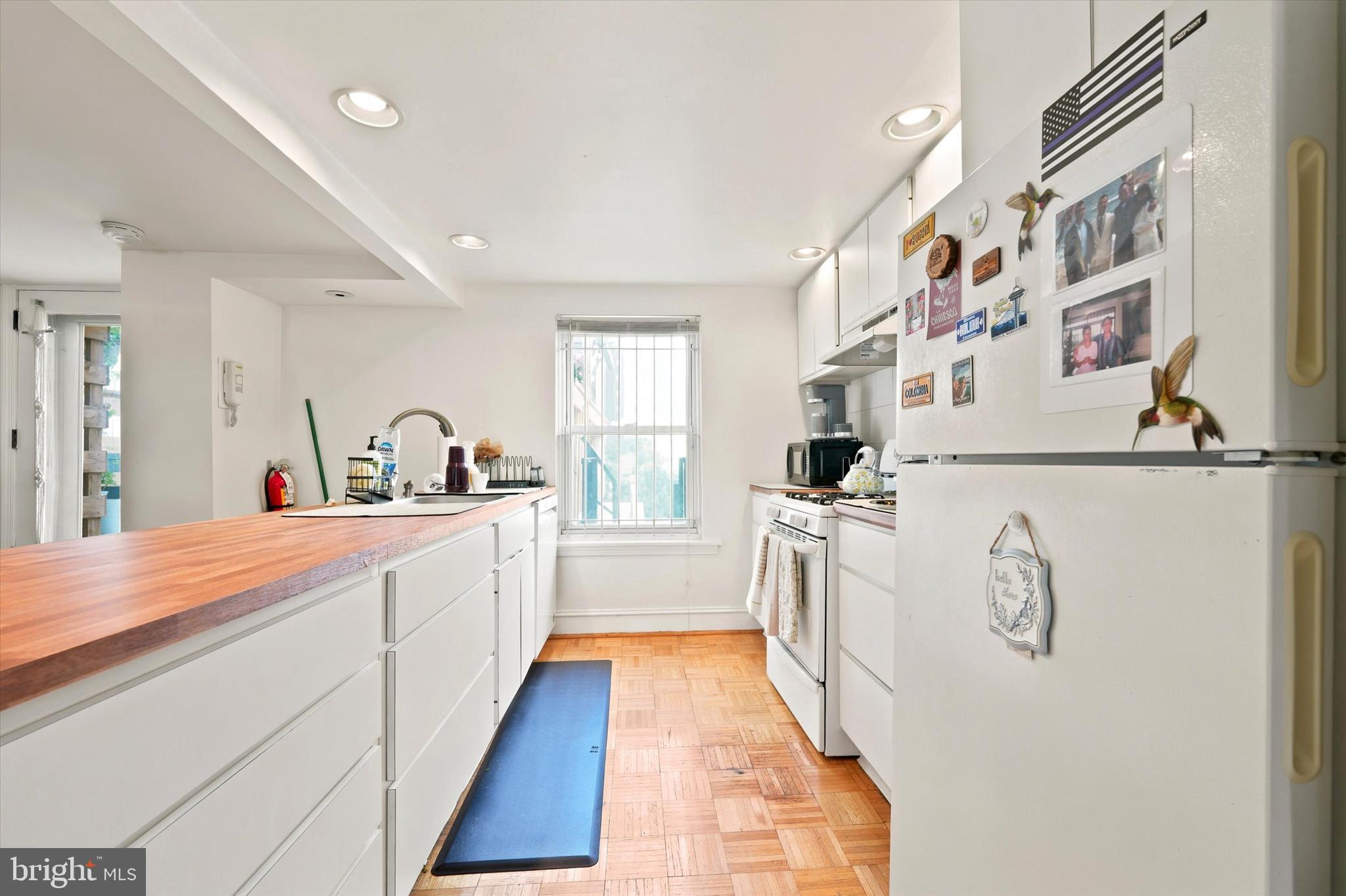 FAIRMOUNT - Residential Income