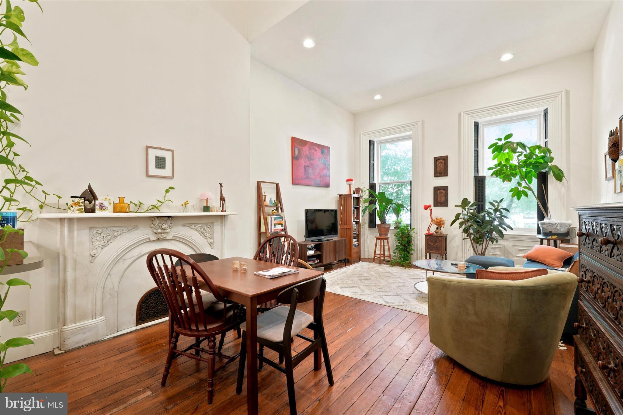FAIRMOUNT - Residential Income