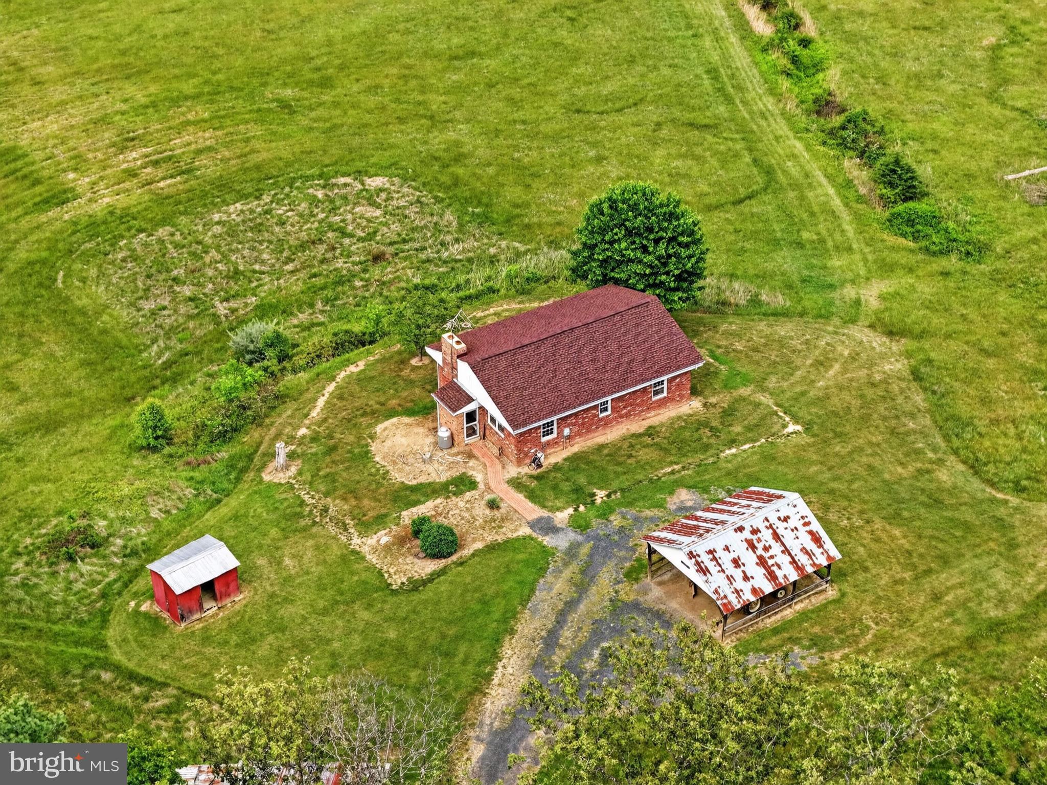 NONE - Farm