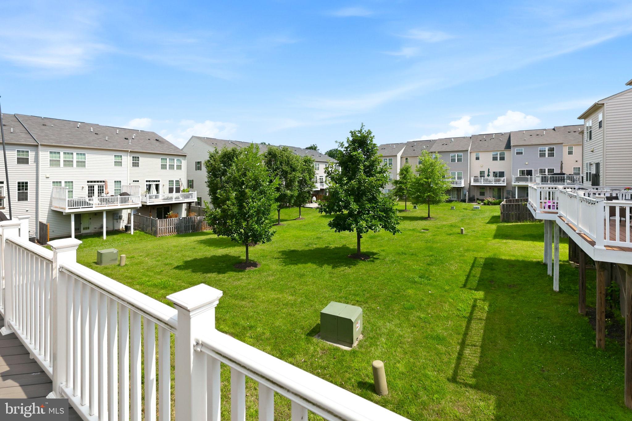 AUTUMN OAKS - Residential