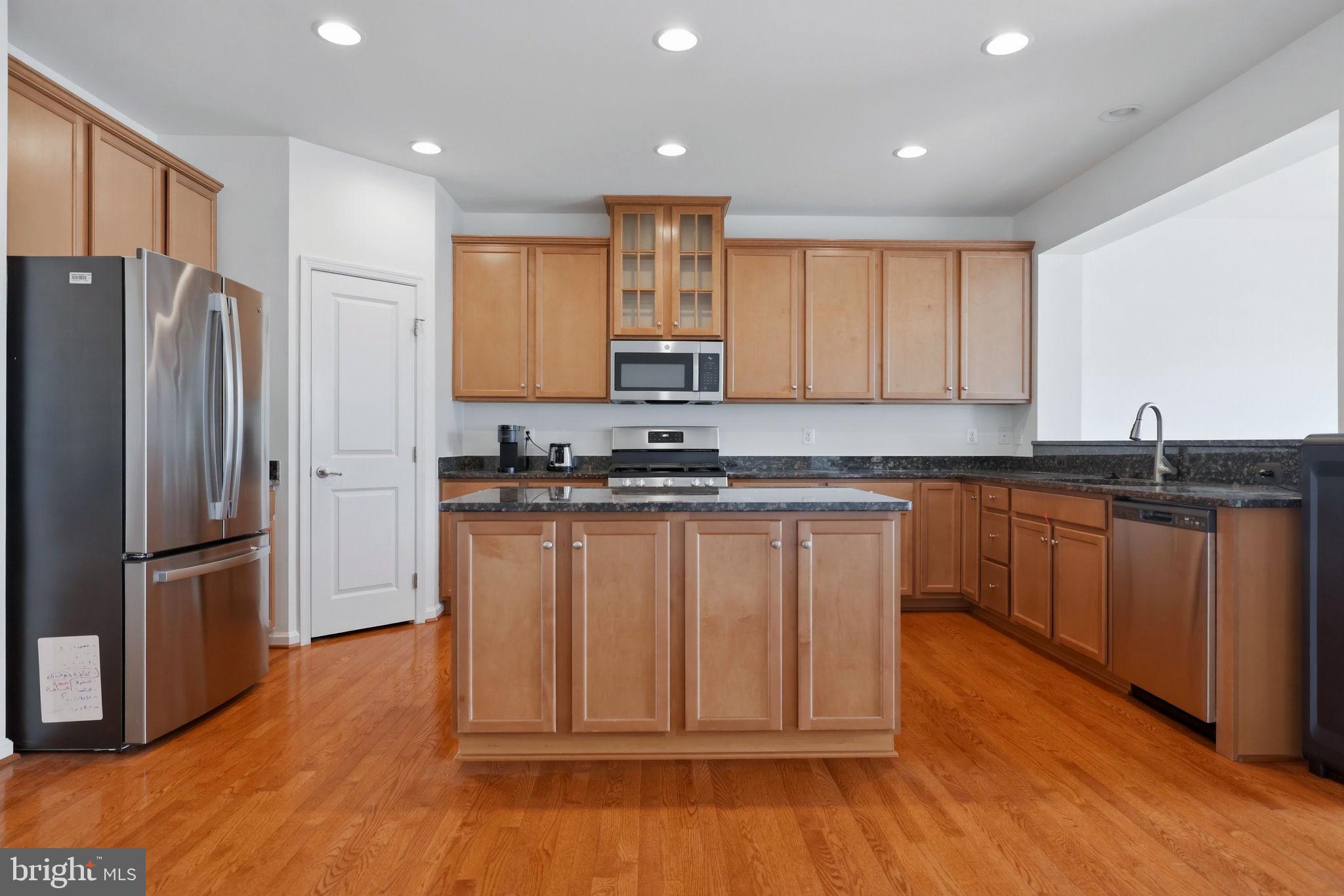 AUTUMN OAKS - Residential