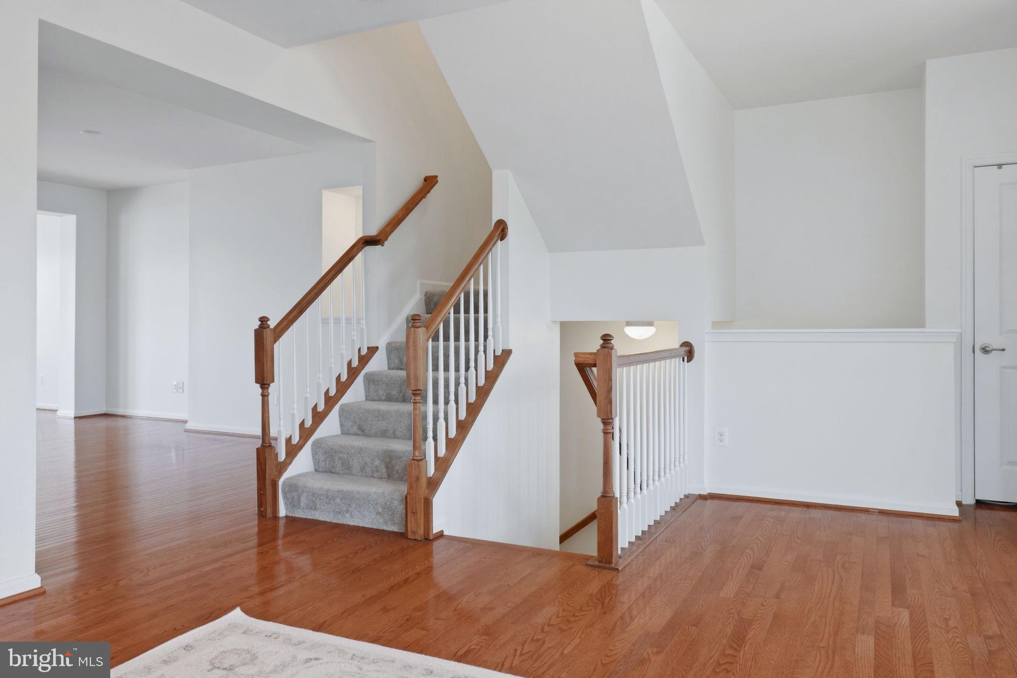 AUTUMN OAKS - Residential