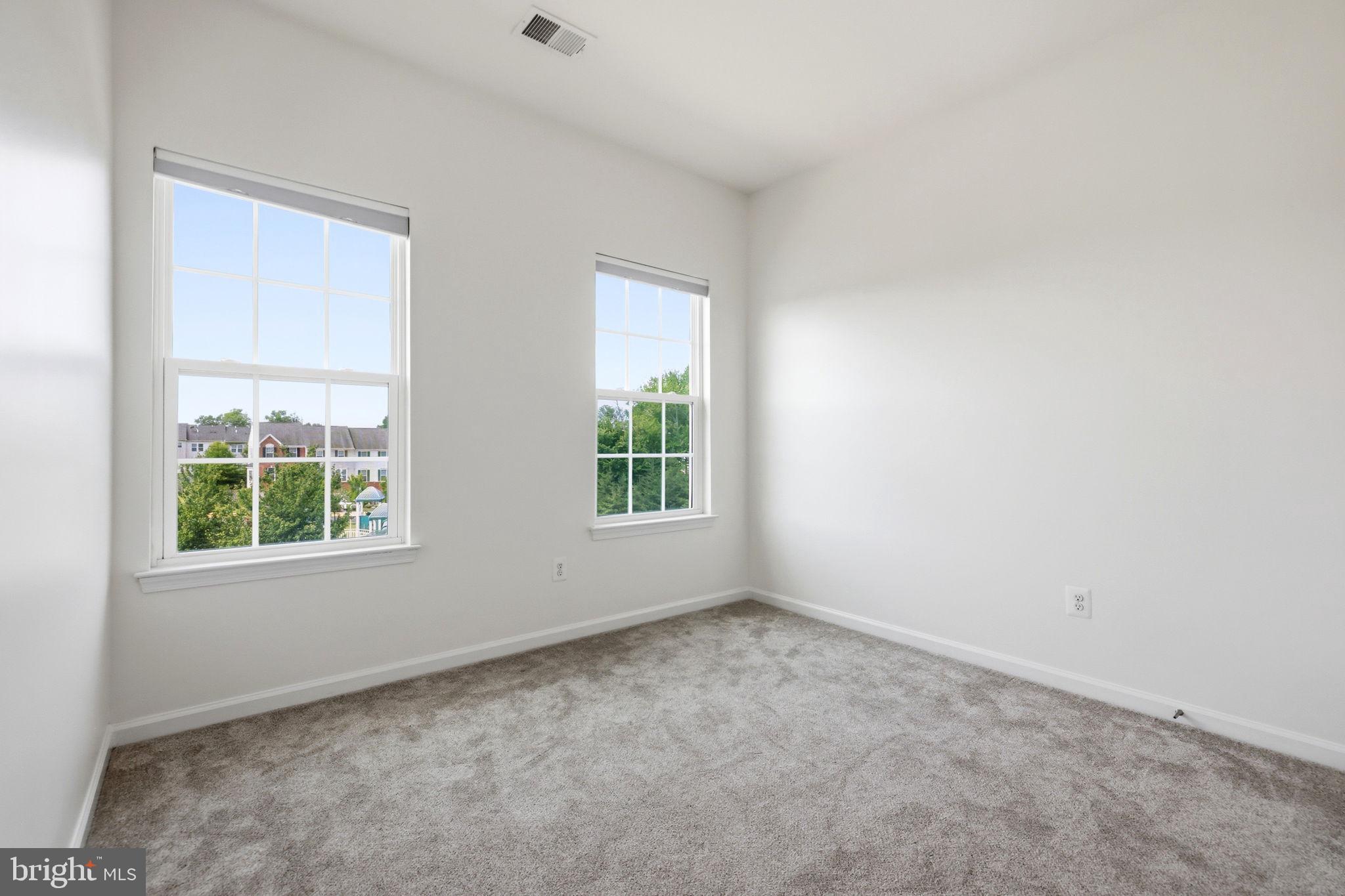 AUTUMN OAKS - Residential