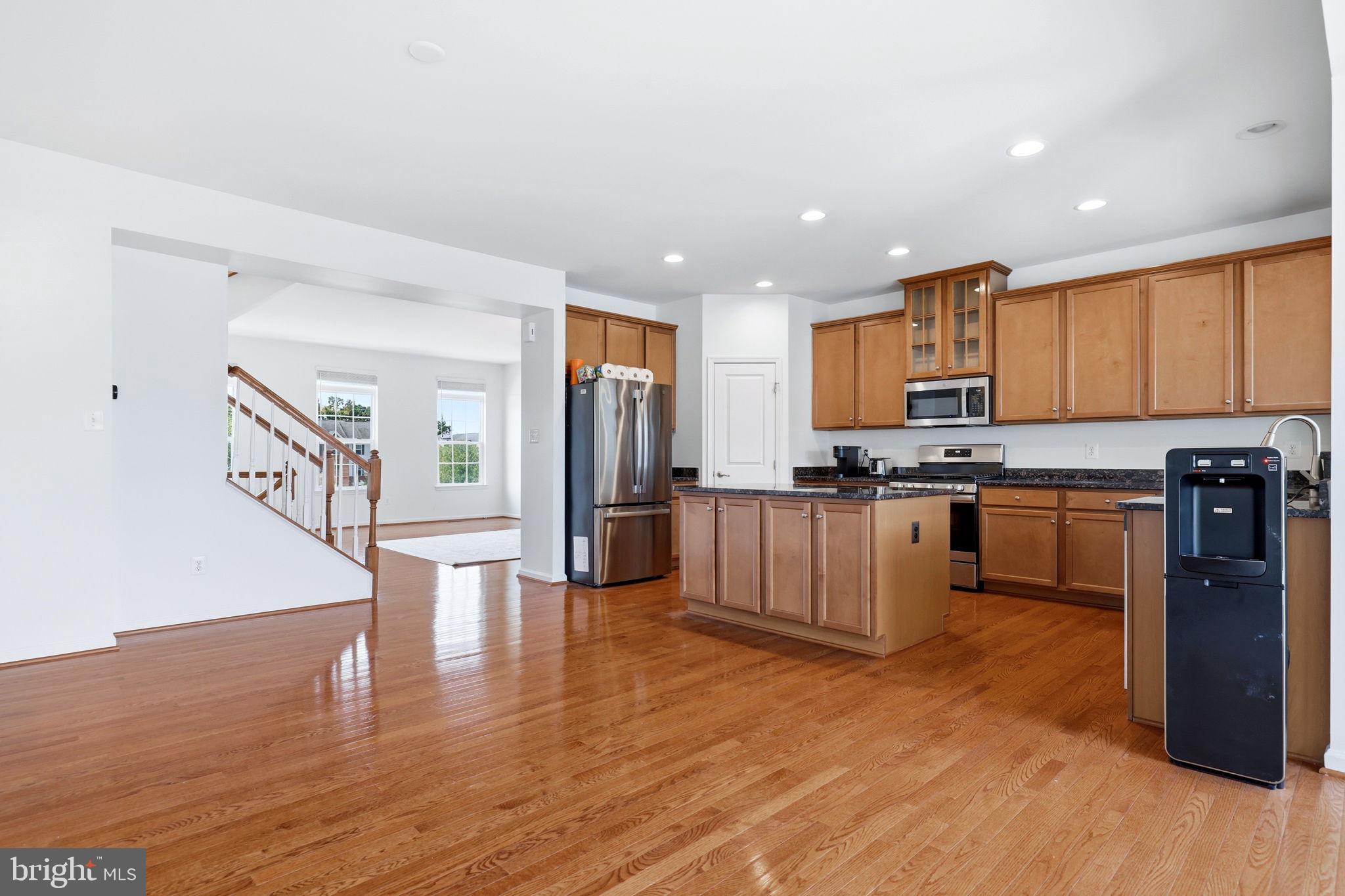 AUTUMN OAKS - Residential