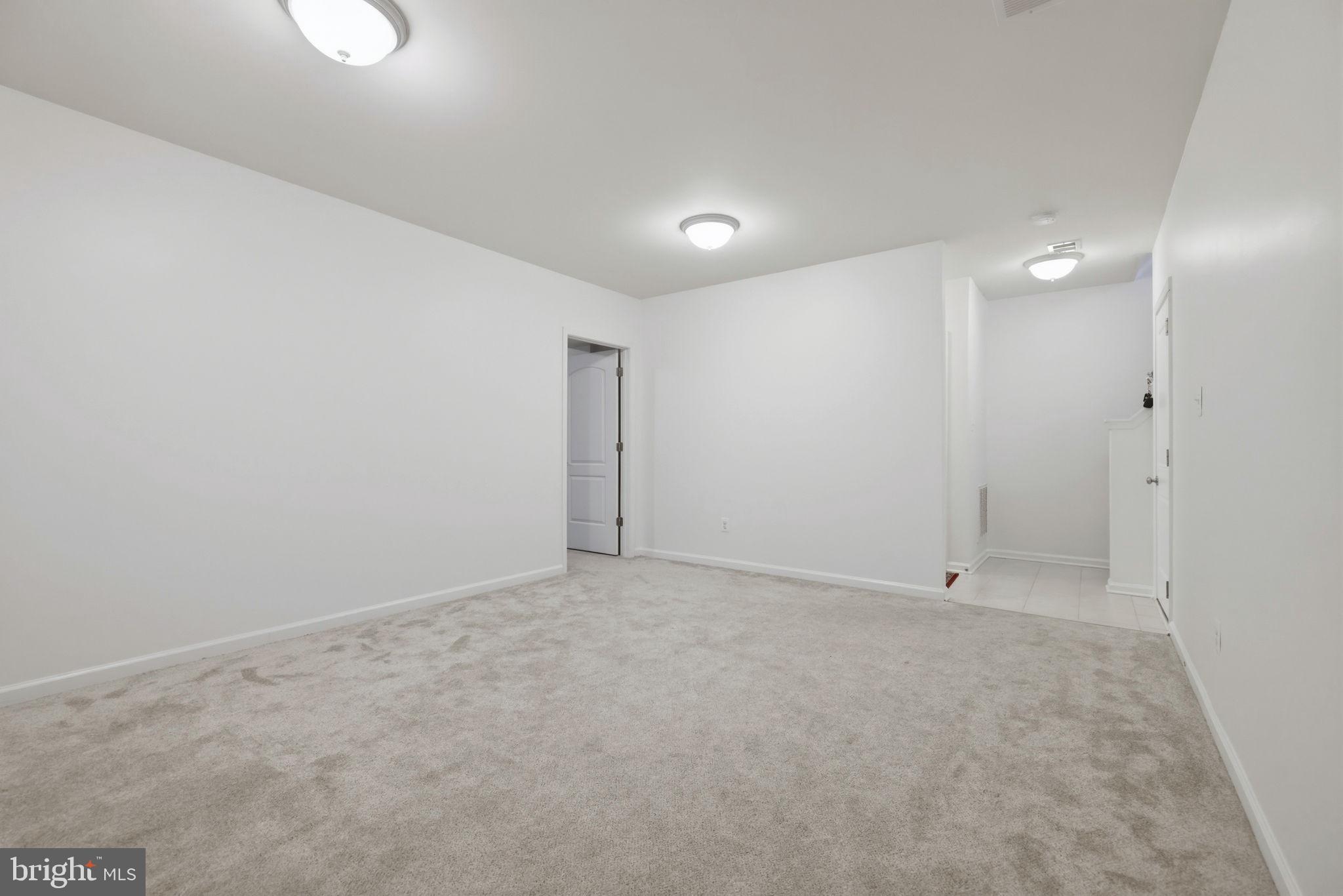 AUTUMN OAKS - Residential