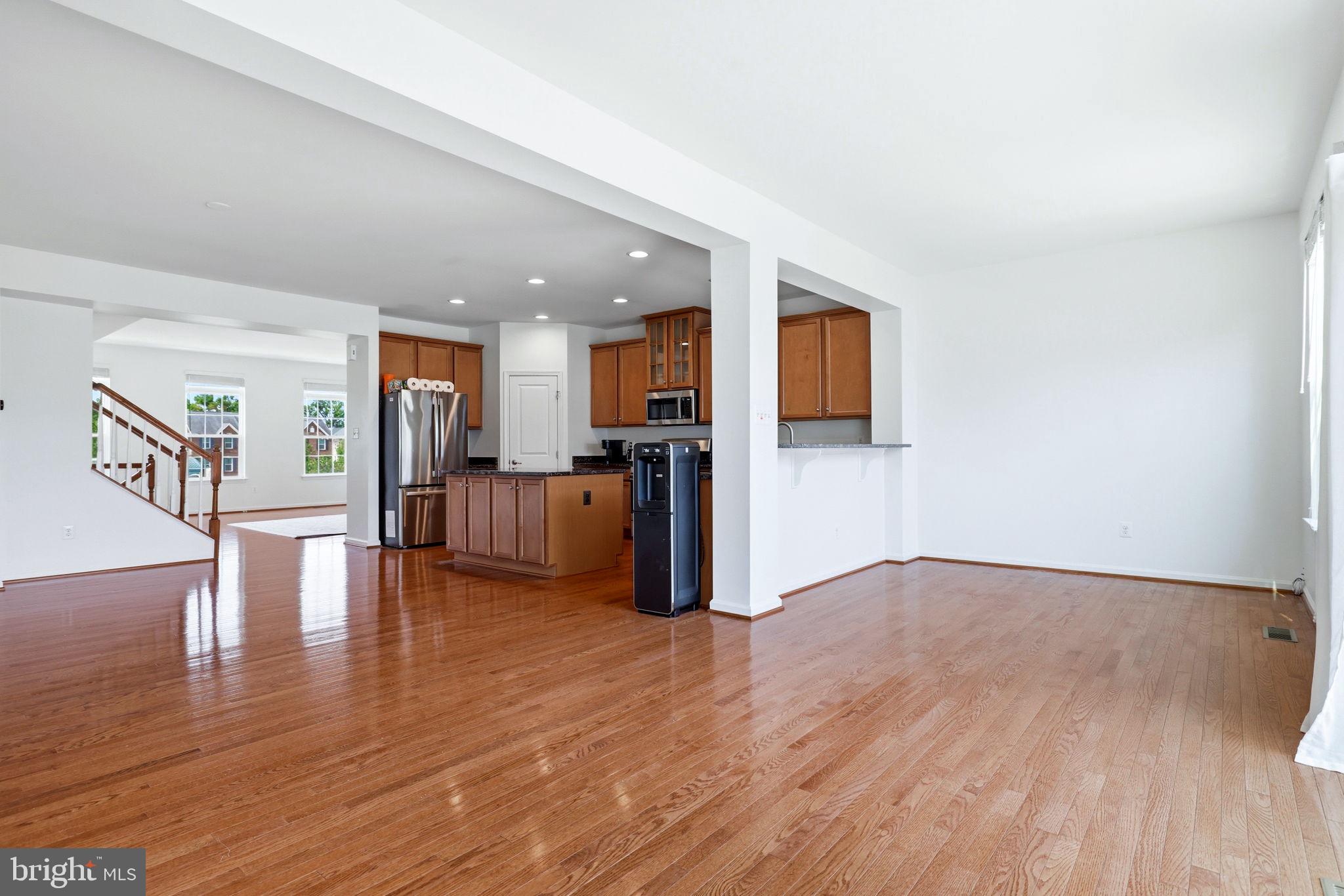 AUTUMN OAKS - Residential