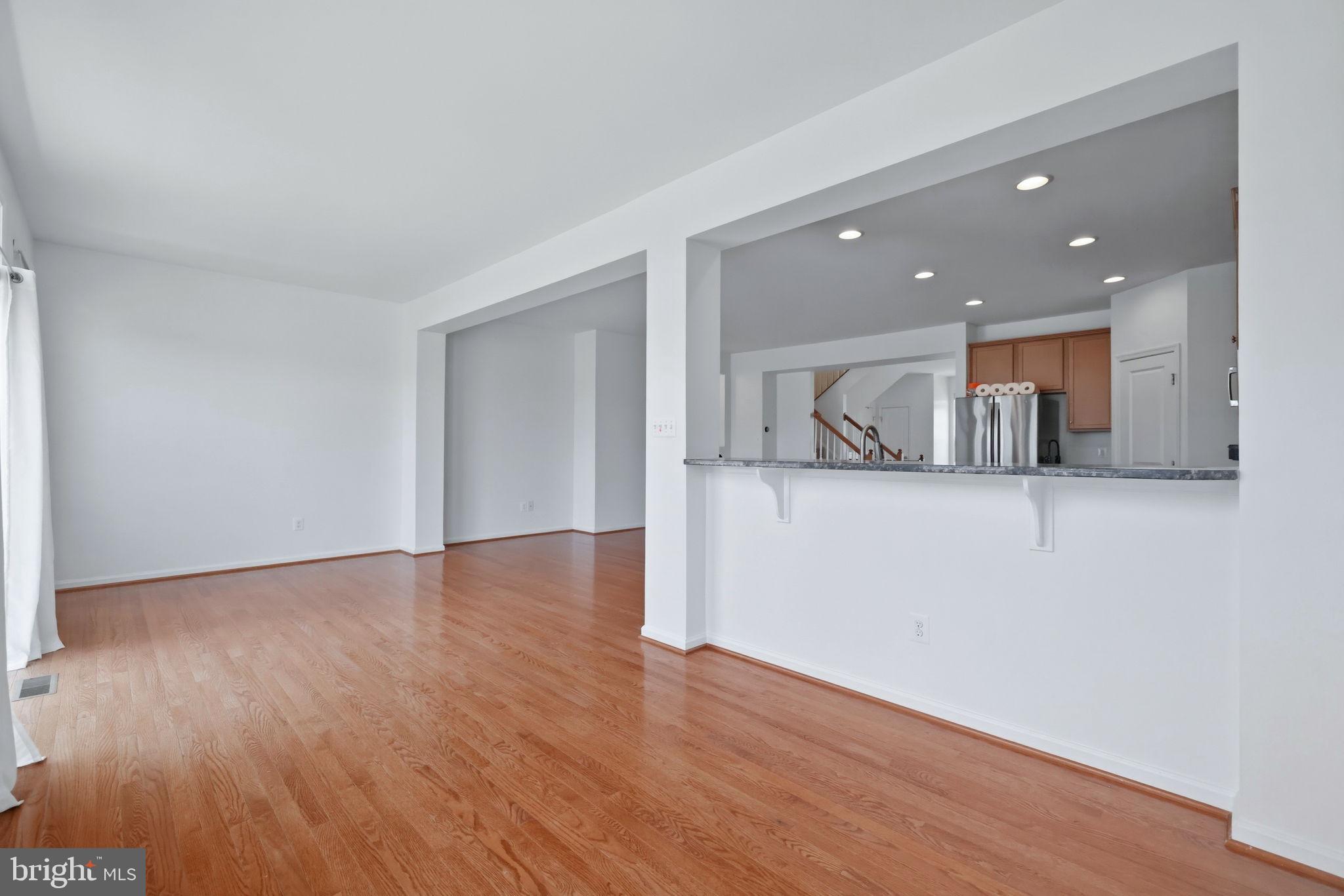 AUTUMN OAKS - Residential