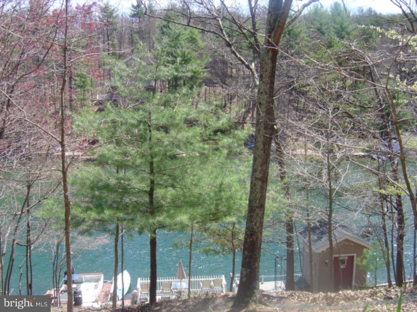 LAKE WYNONAH - Residential