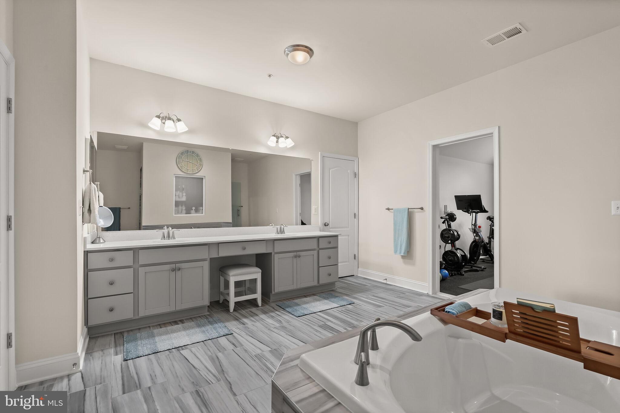 HICKORY RIDGE - Residential