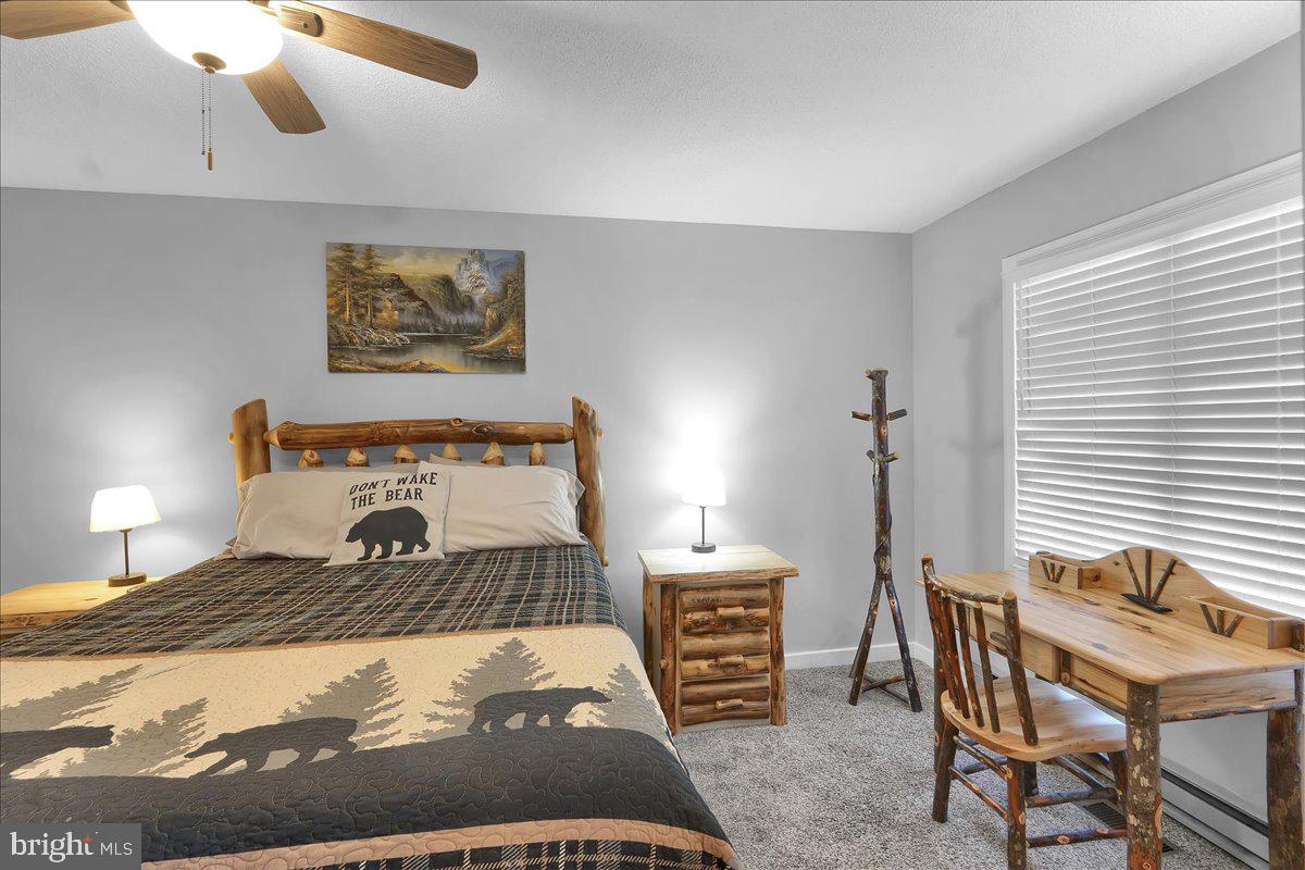 LAUREL WOODS - Residential