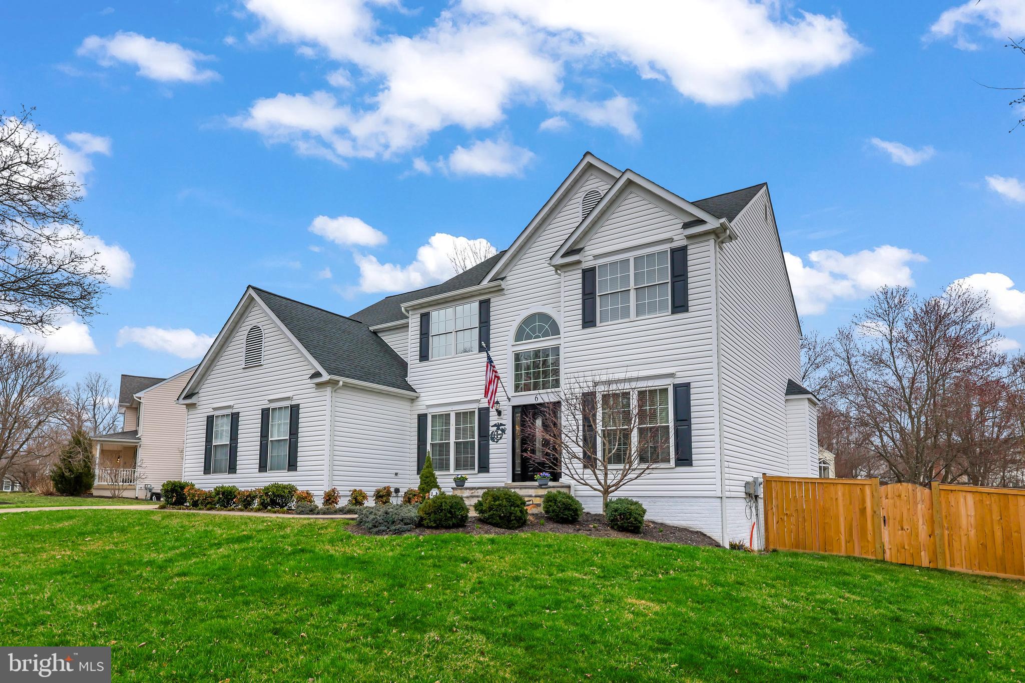 HAMPTON OAKS - Residential