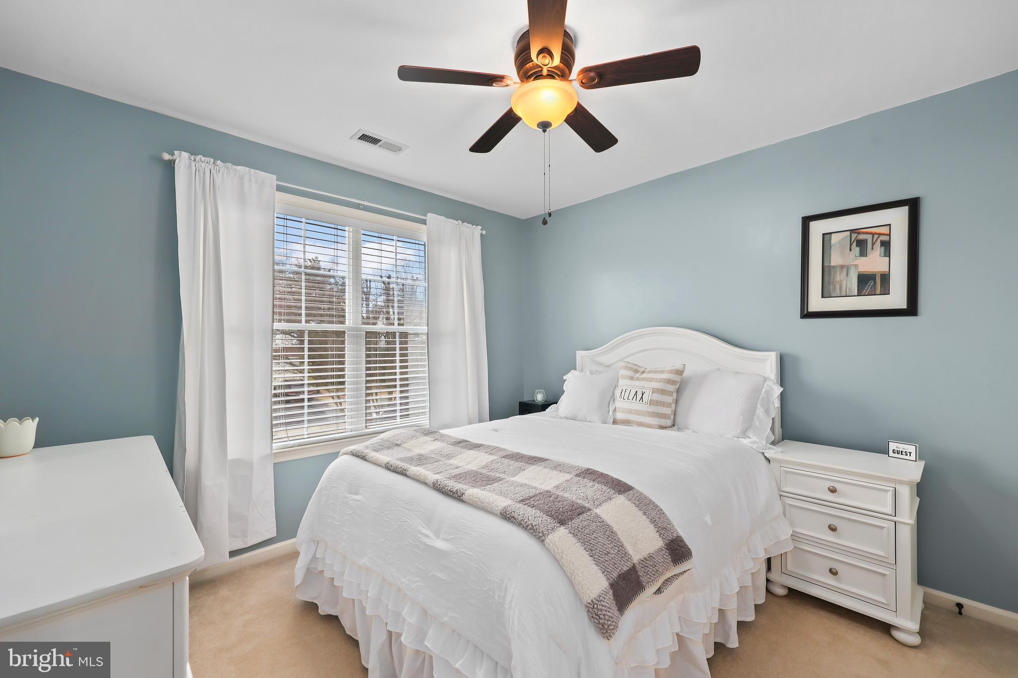HAMPTON OAKS - Residential