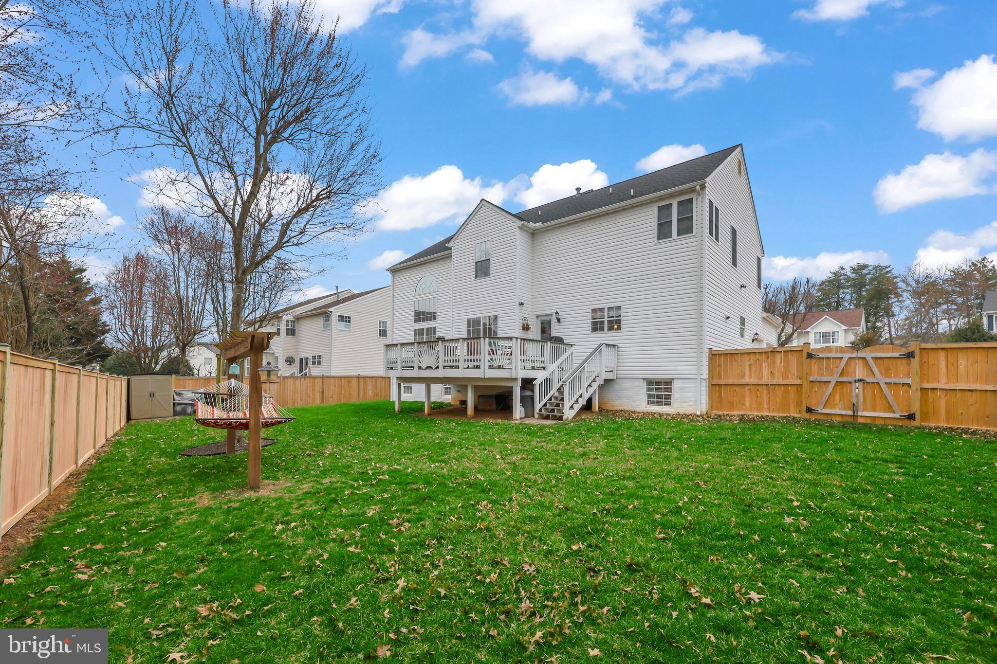 HAMPTON OAKS - Residential