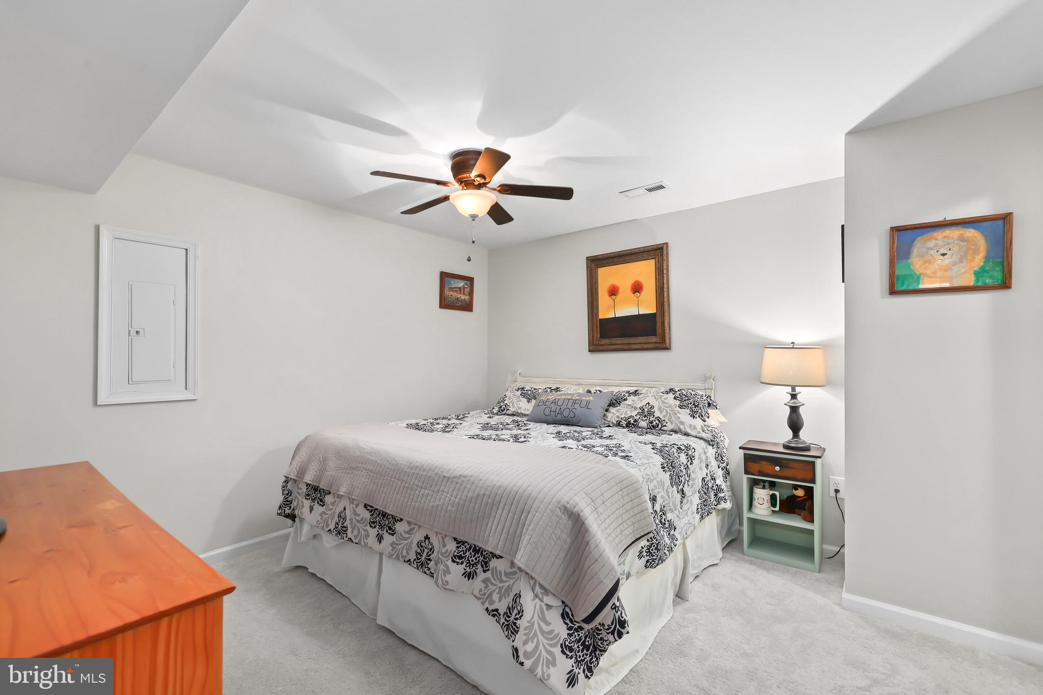 HAMPTON OAKS - Residential