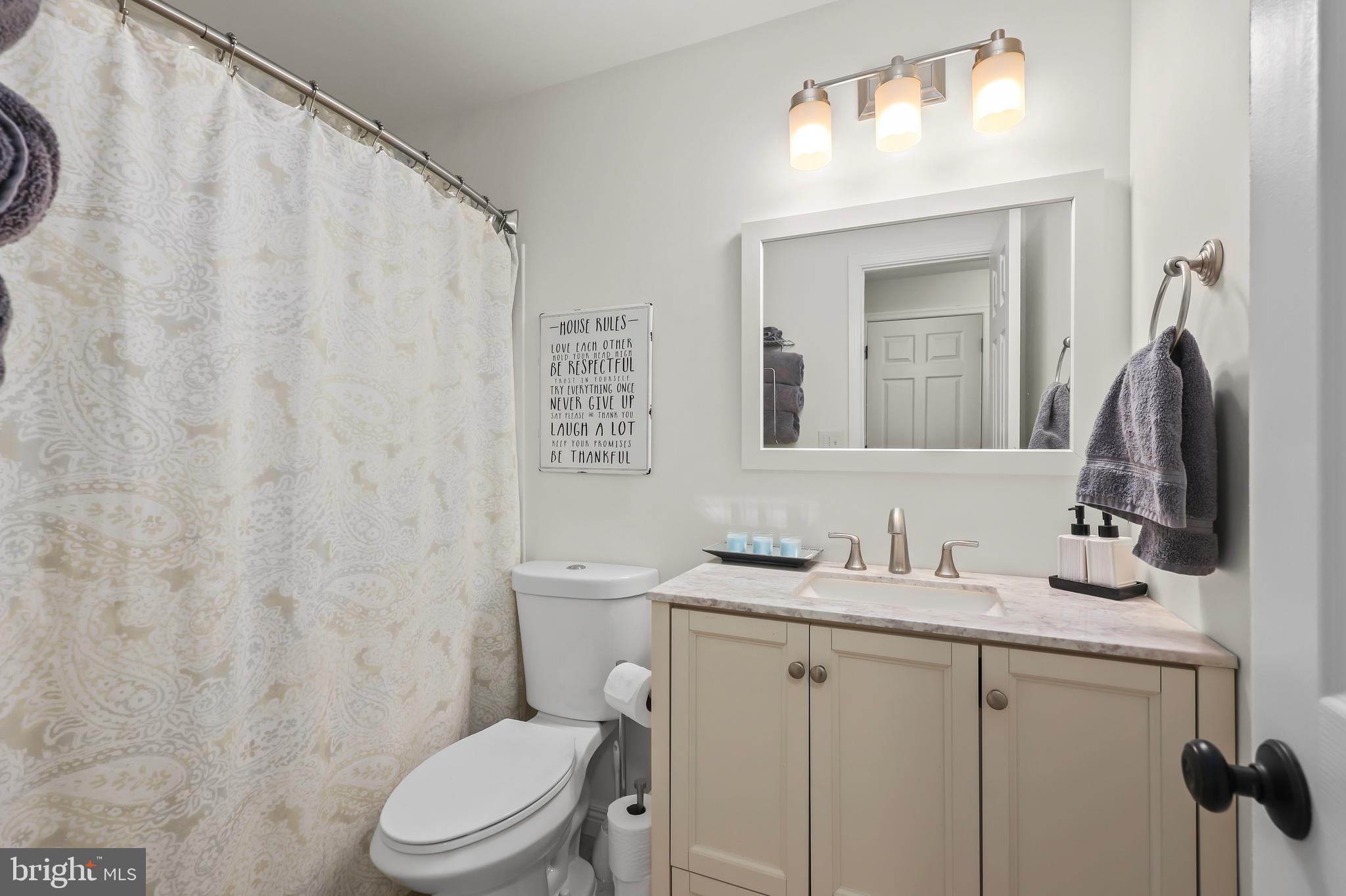 HAMPTON OAKS - Residential