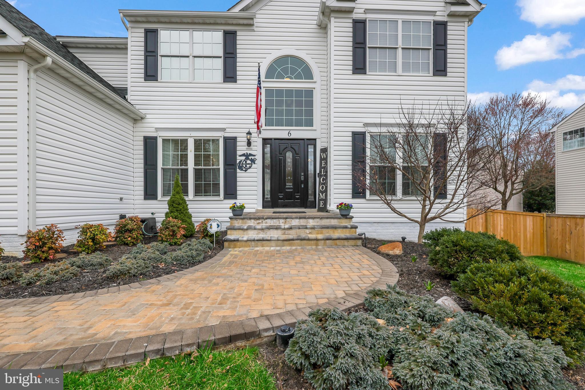 HAMPTON OAKS - Residential