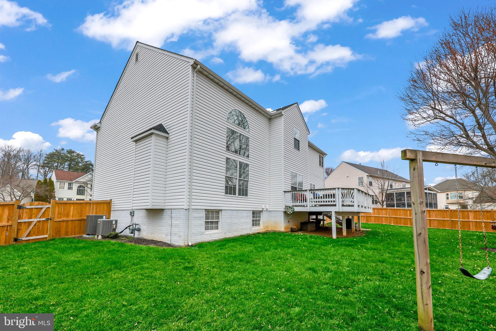 HAMPTON OAKS - Residential