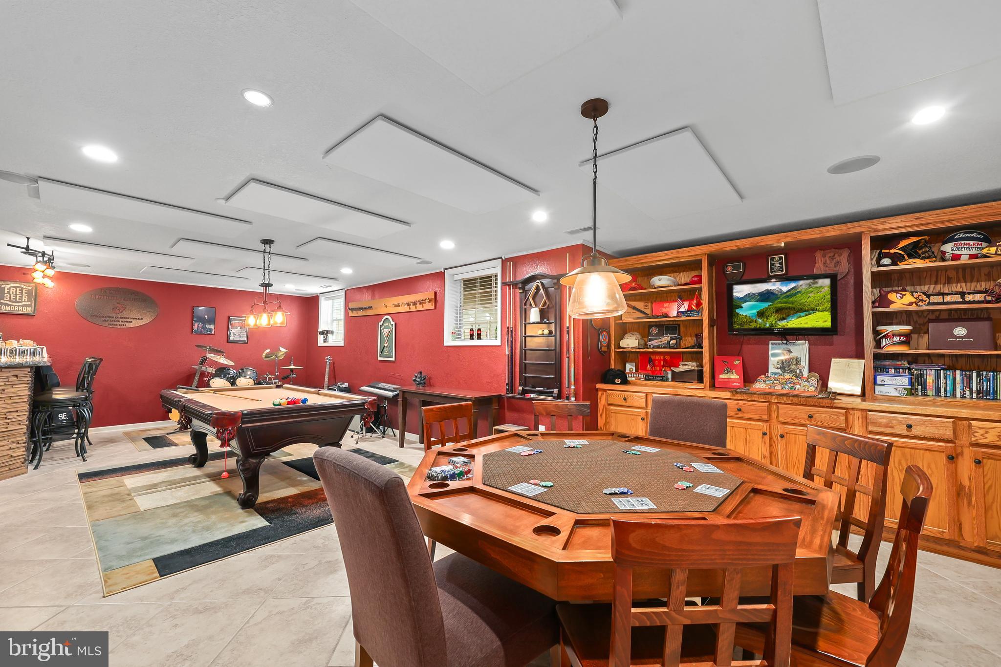 HAMPTON OAKS - Residential