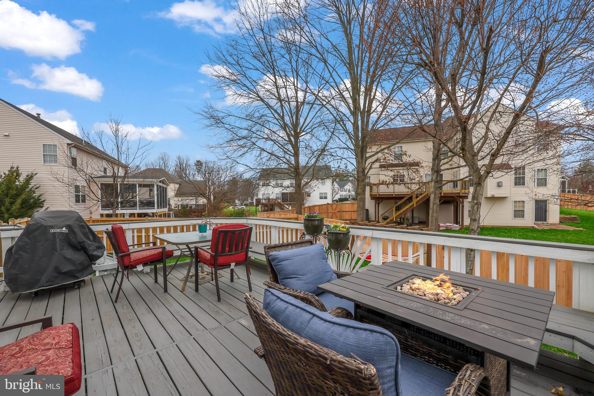 HAMPTON OAKS - Residential