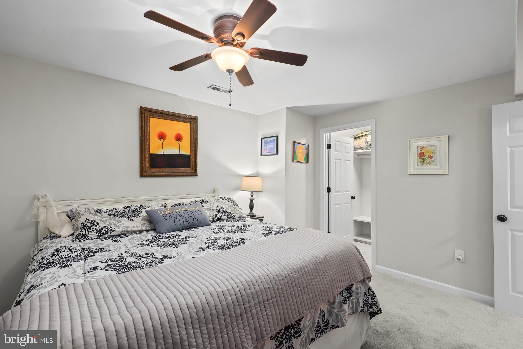 HAMPTON OAKS - Residential