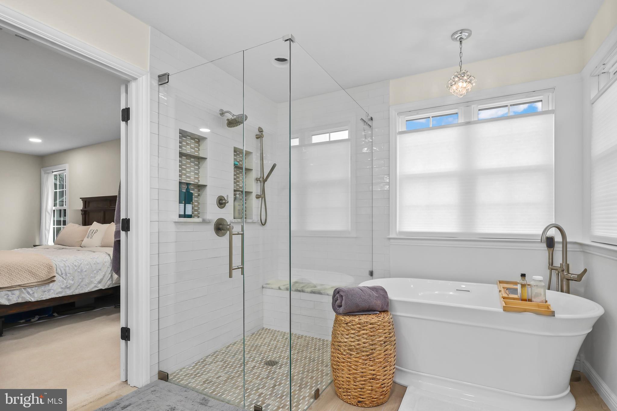 HAMPTON OAKS - Residential