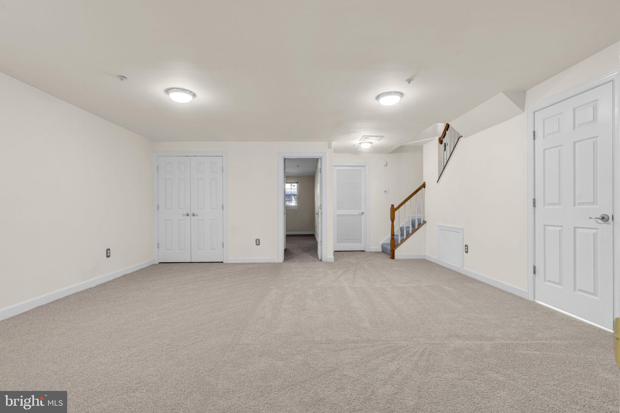 WILLOWS OF POTOMAC - Residential