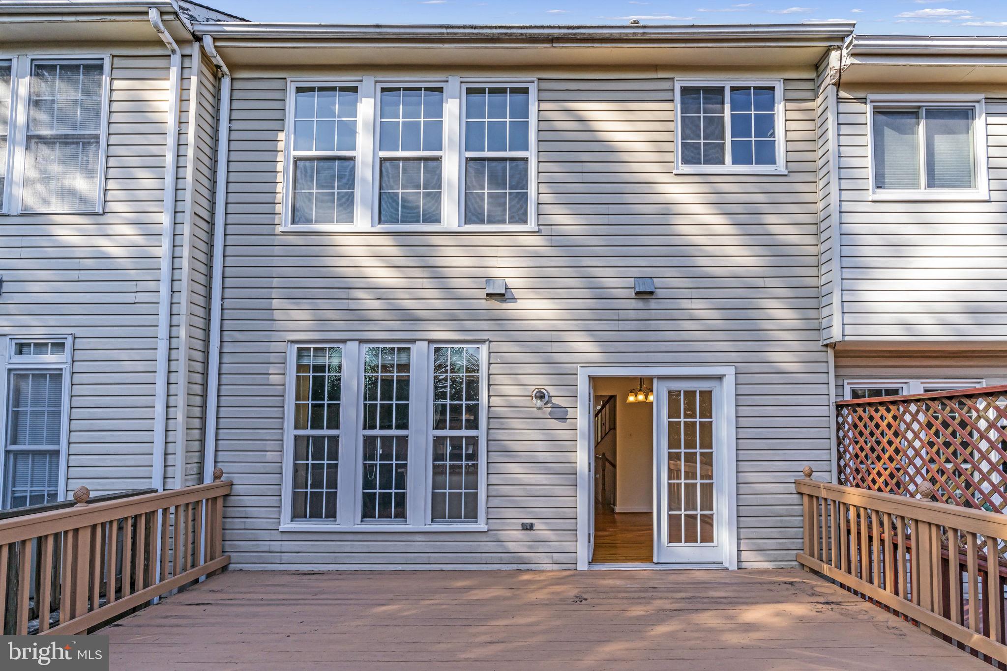 WILLOWS OF POTOMAC - Residential