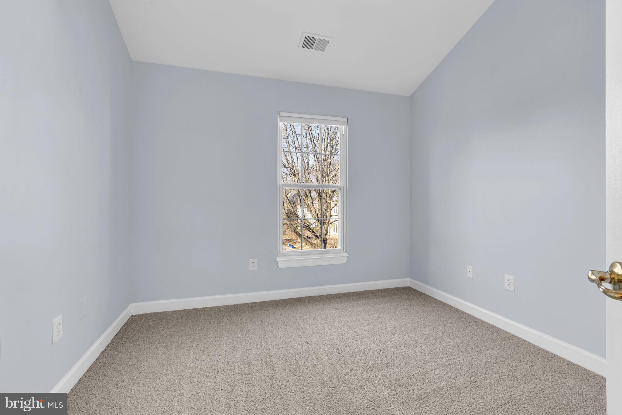 WILLOWS OF POTOMAC - Residential