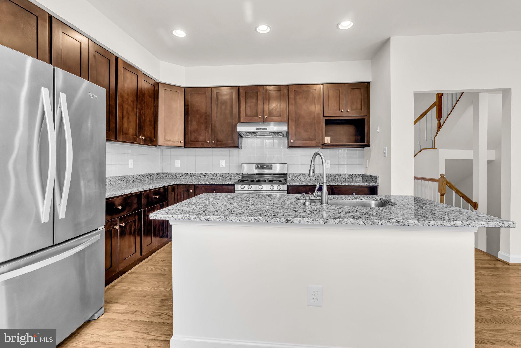 WILLOWS OF POTOMAC - Residential
