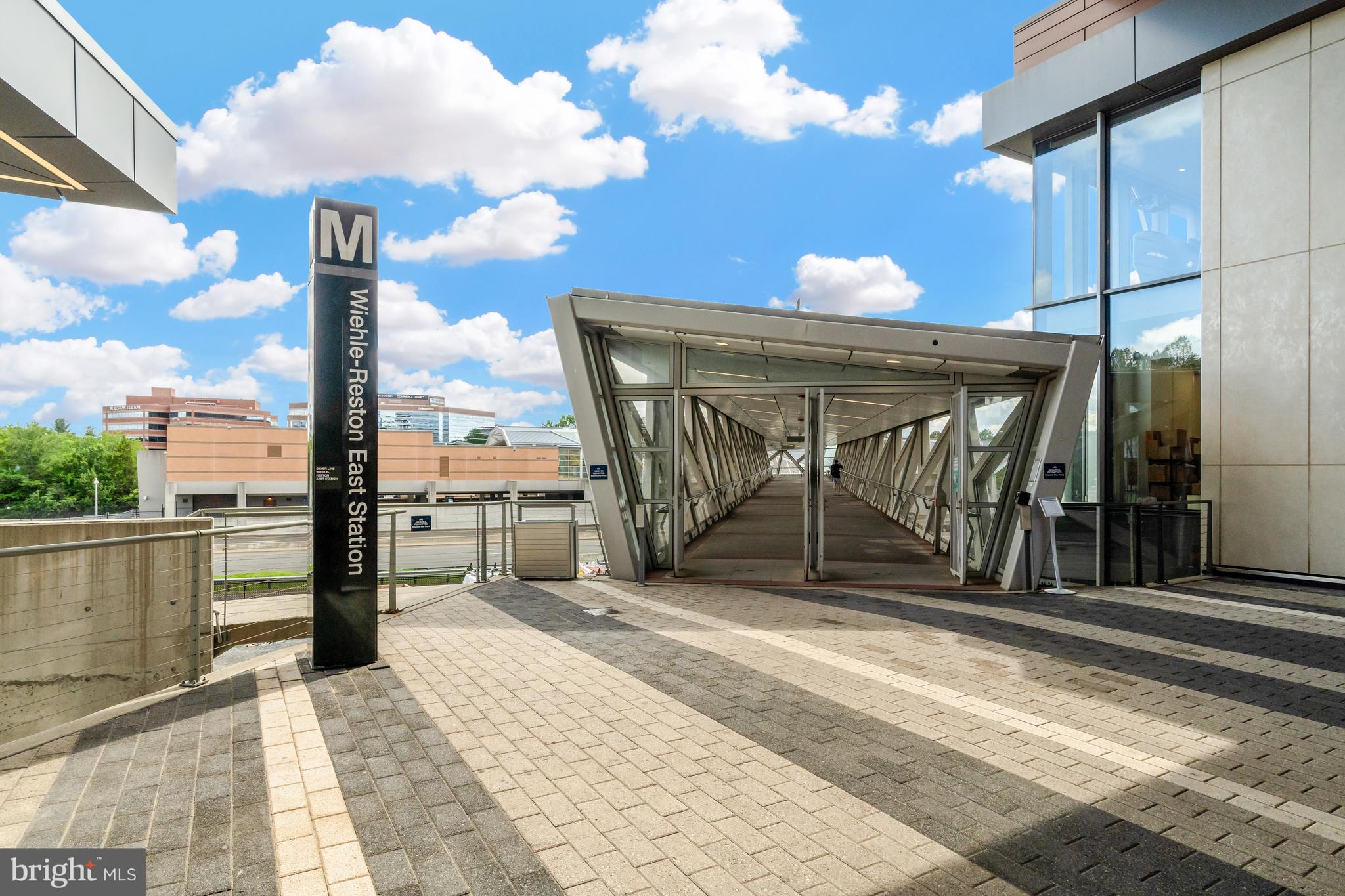 RESTON - Residential