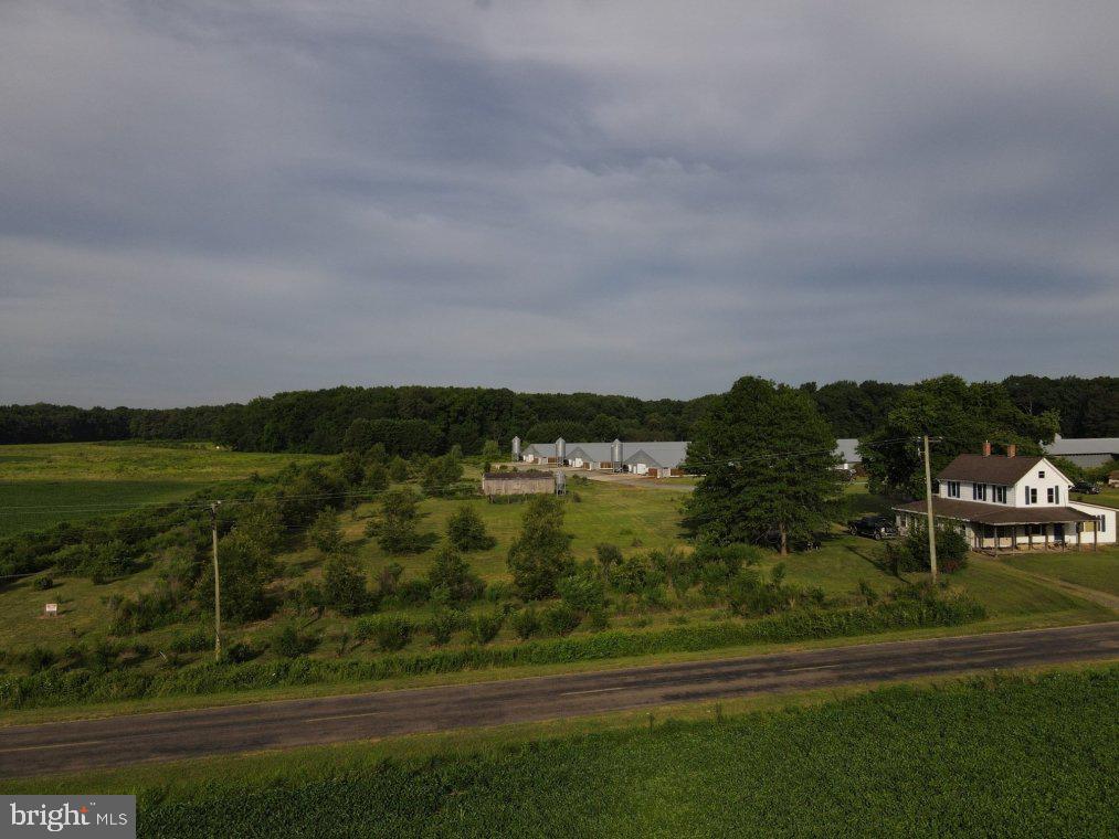 HENDERSON - Farm