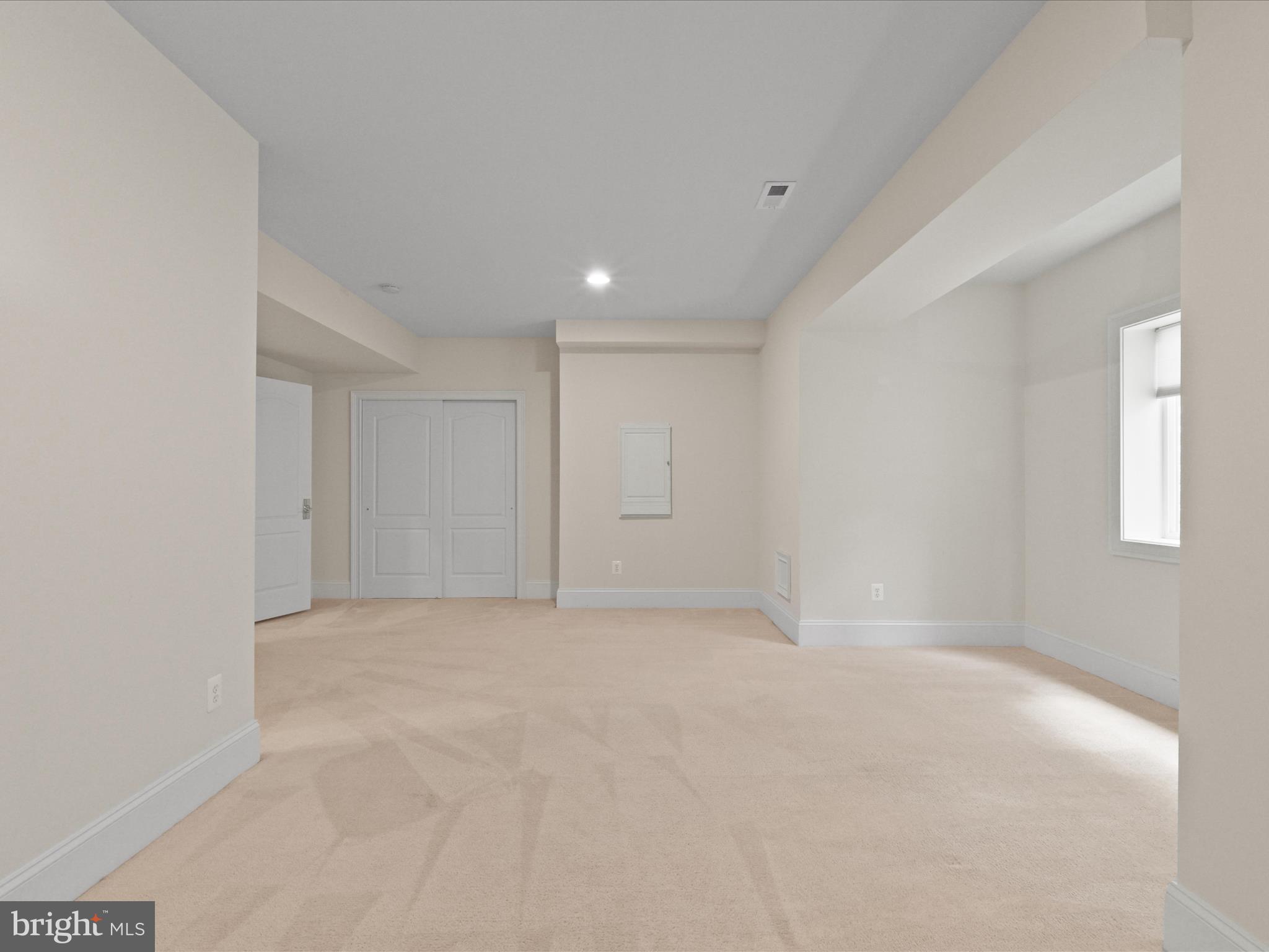 CHASE AT BELMONT COUNTRY - Residential