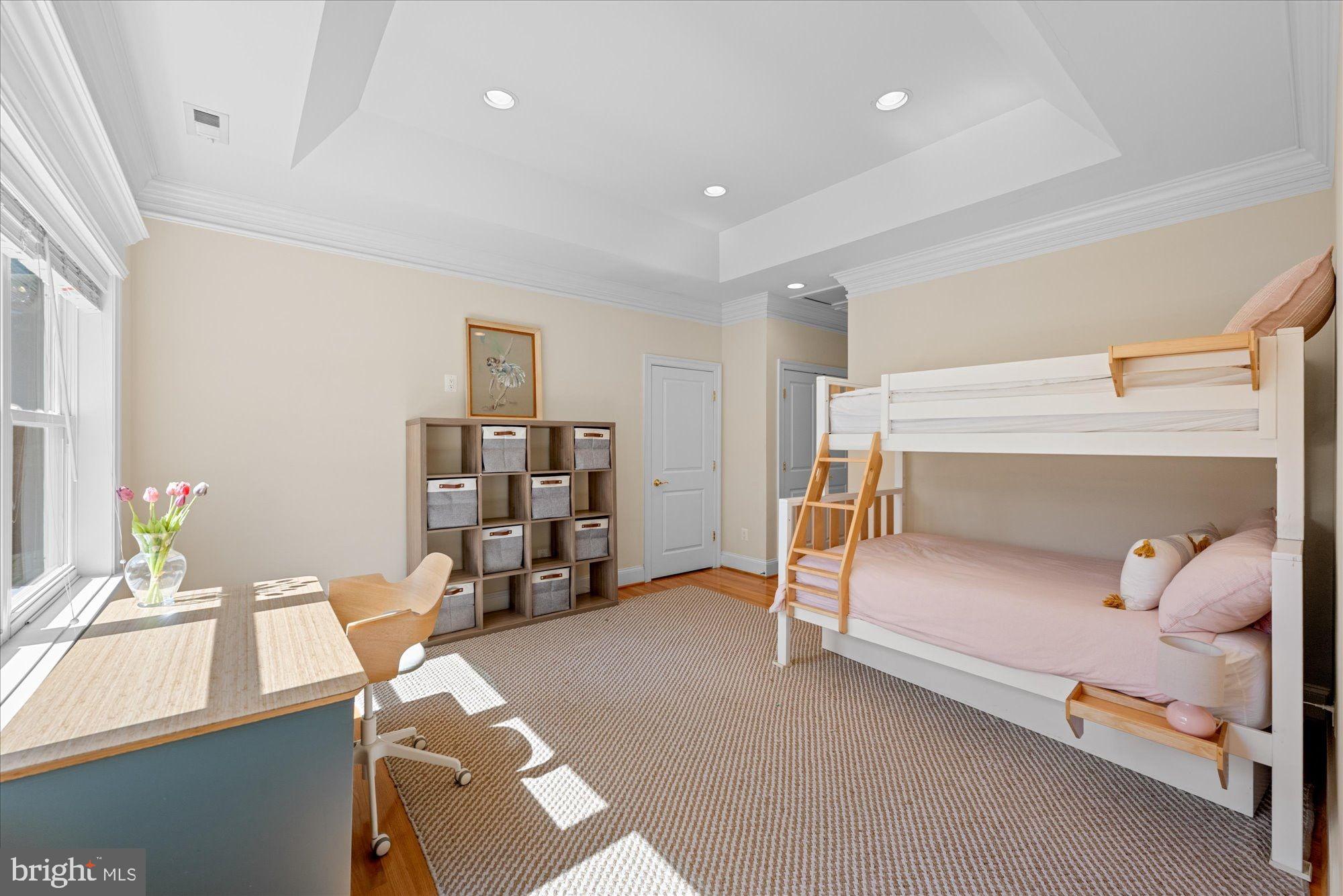 OLIVER ESTATES - Residential