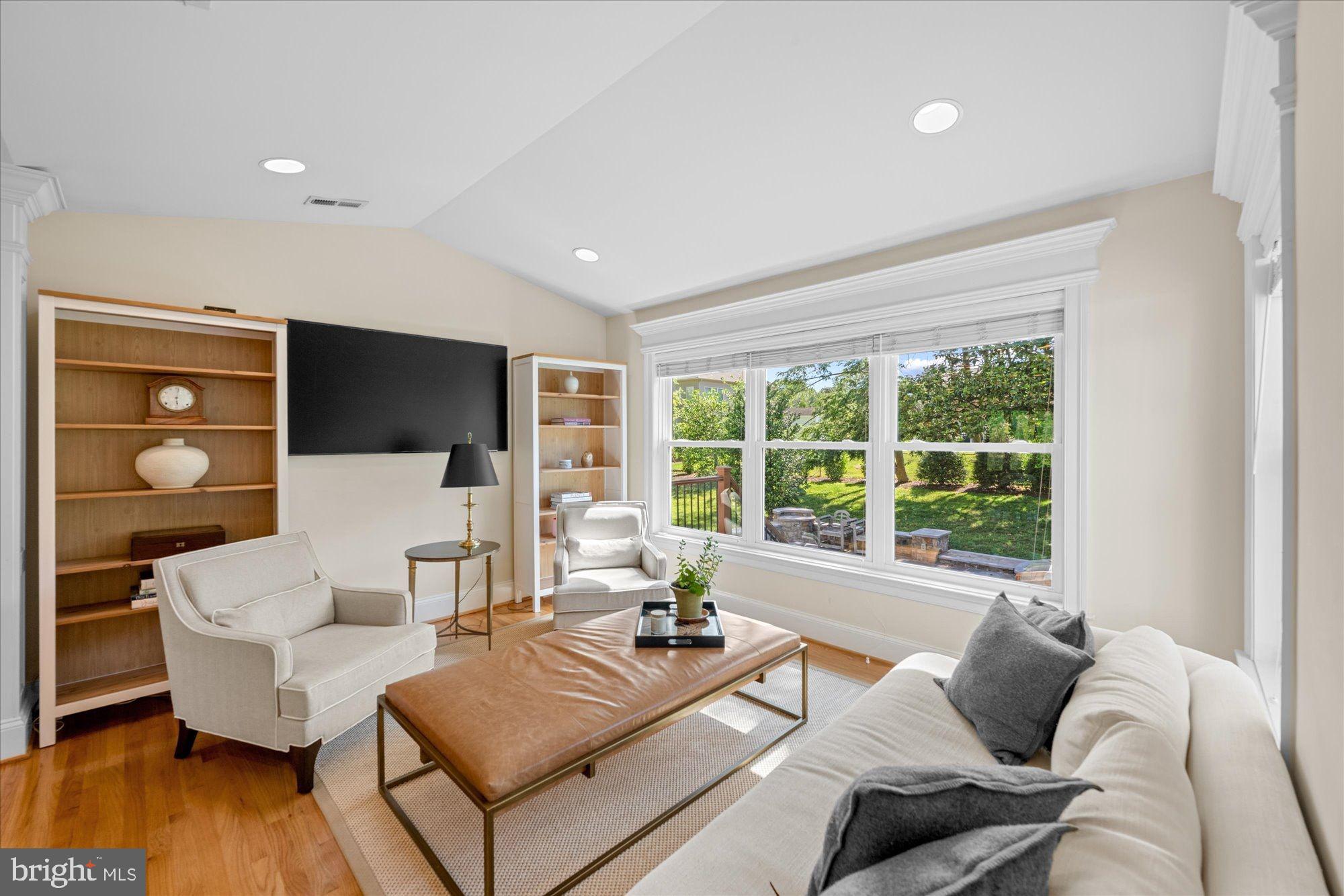 OLIVER ESTATES - Residential