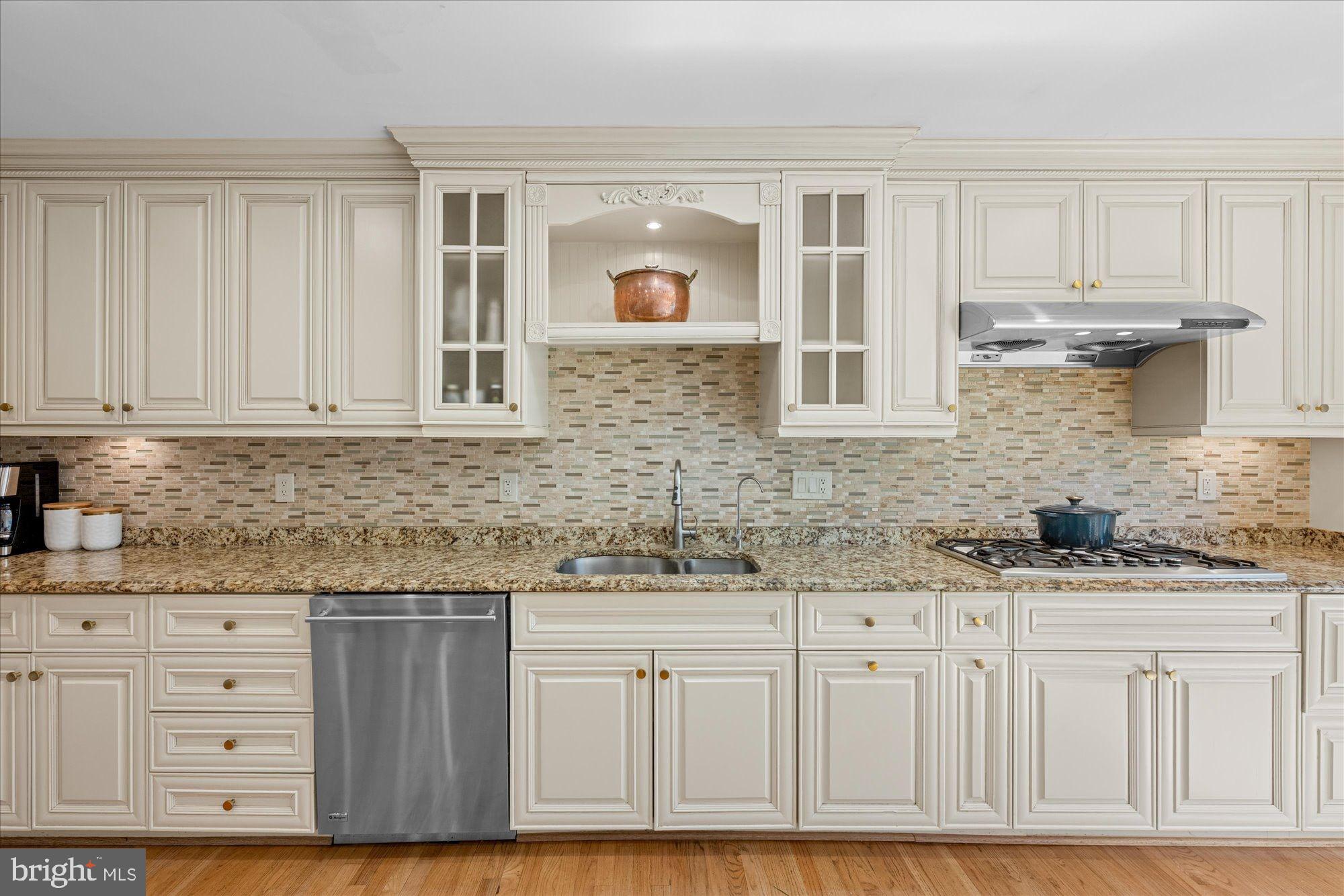 OLIVER ESTATES - Residential