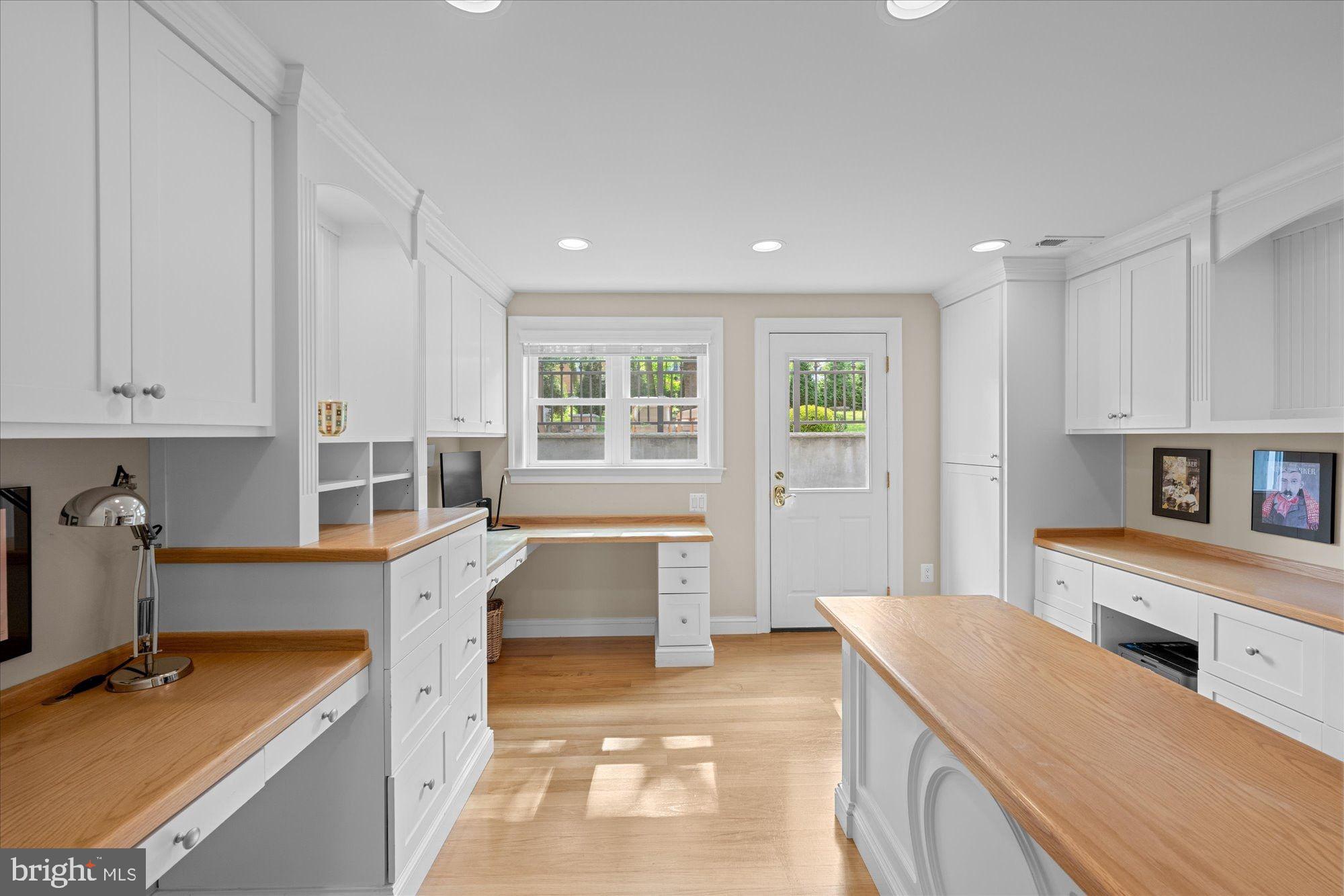 OLIVER ESTATES - Residential