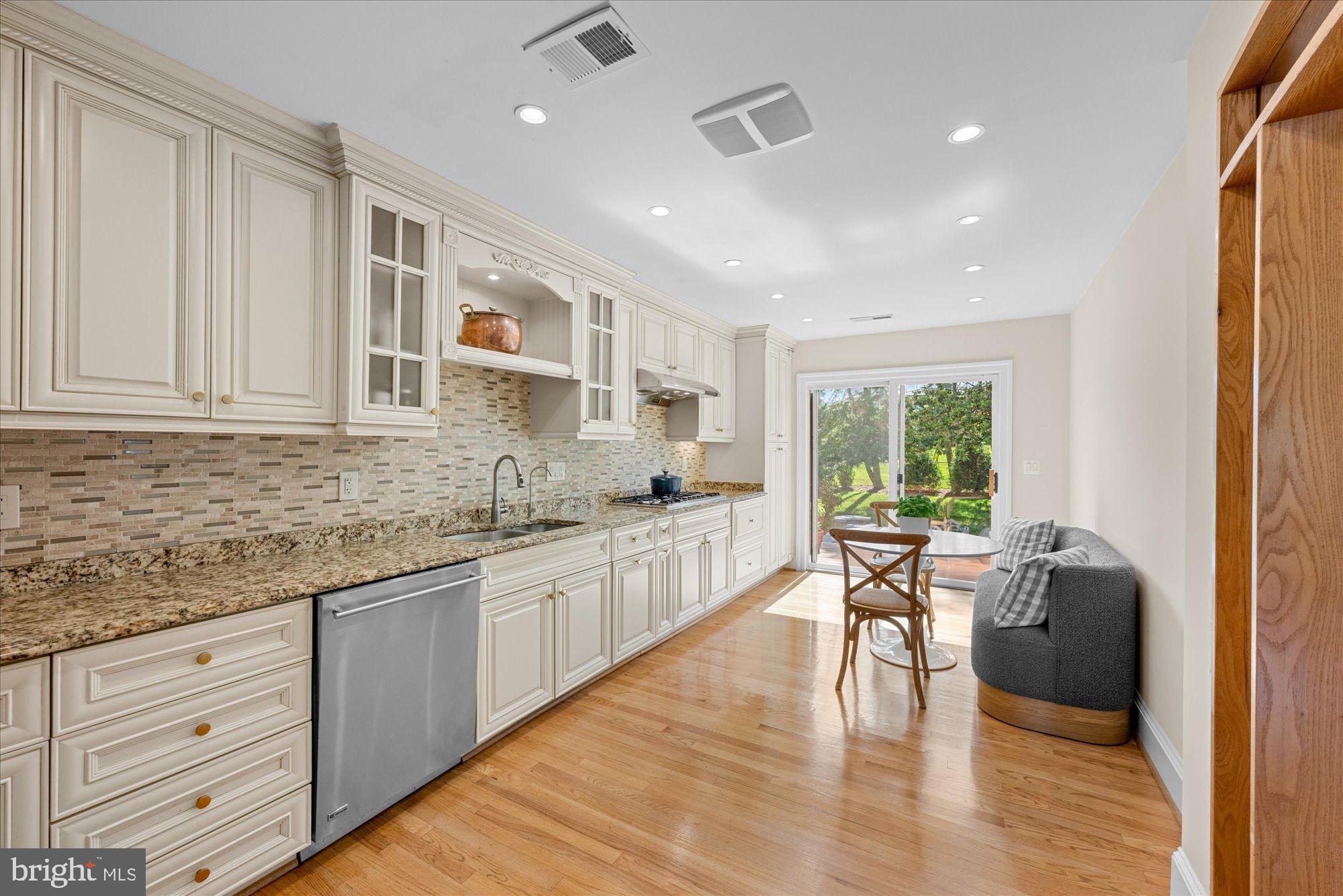 OLIVER ESTATES - Residential
